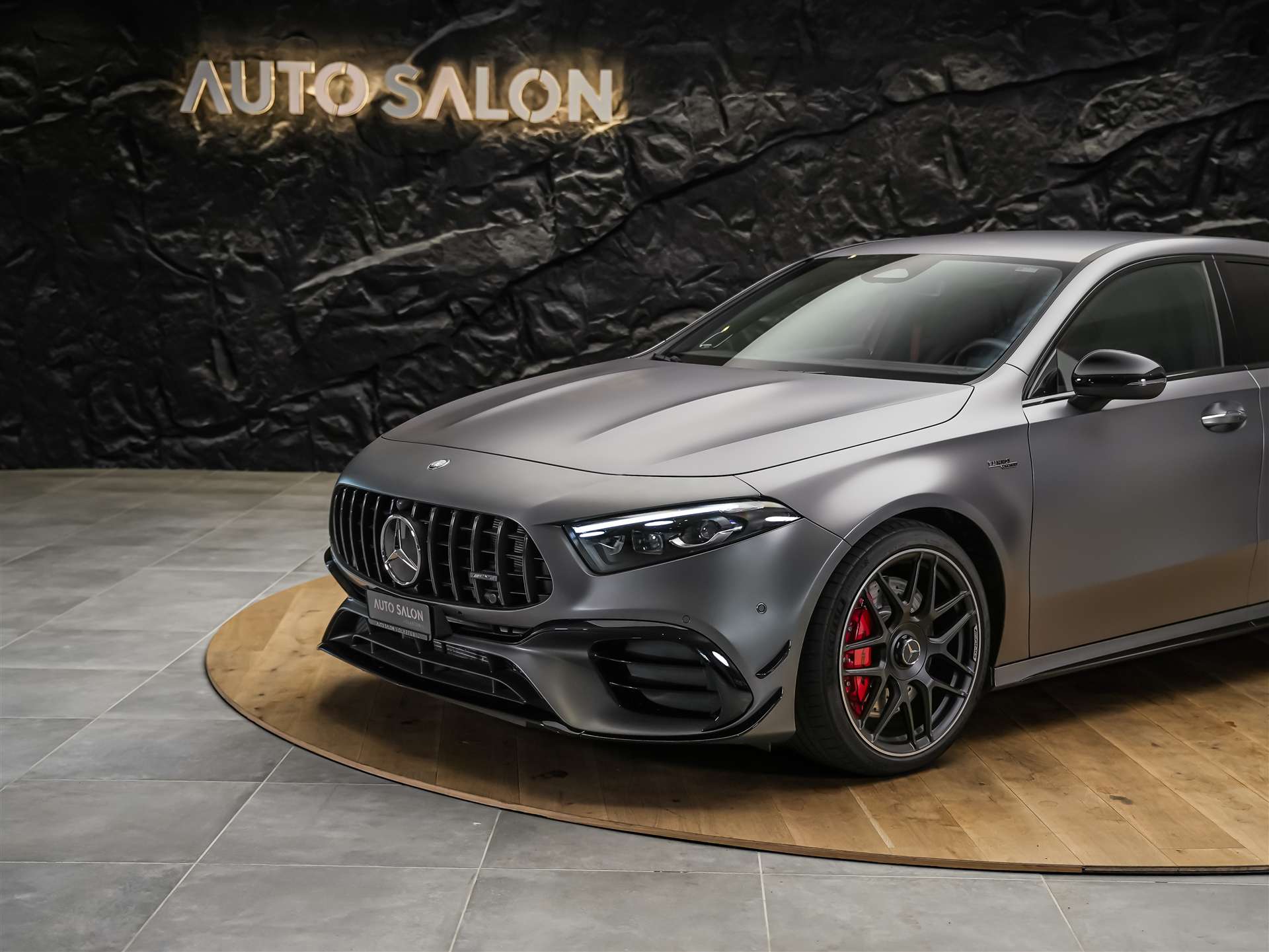 MERCEDES-BENZ A 45 S AMG 4matic+ *Designo Magno* Schalensitze*Aeropaket*-image-13