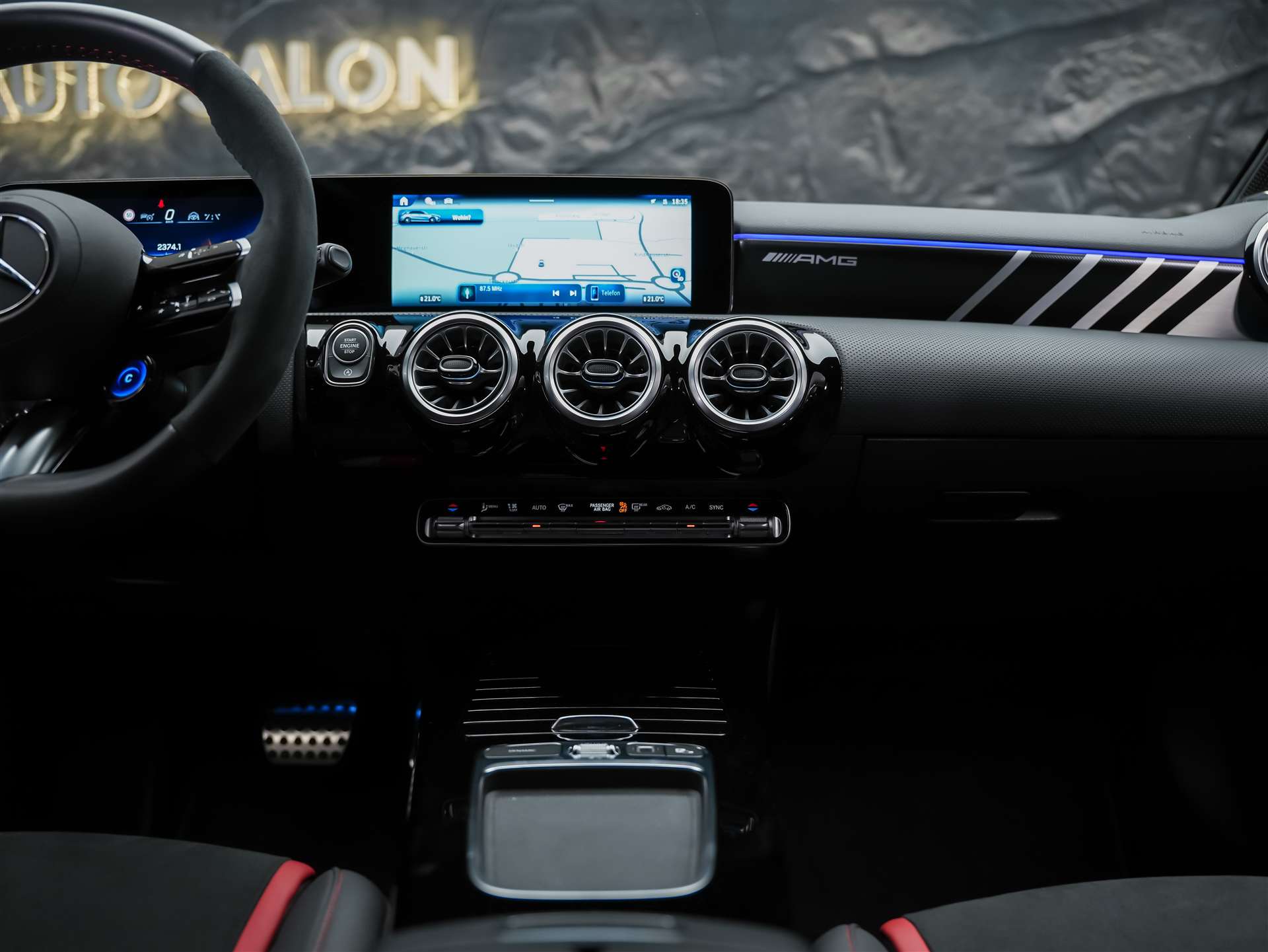MERCEDES-BENZ A 45 S AMG 4matic+ *Designo Magno* Schalensitze*Aeropaket*-image-18