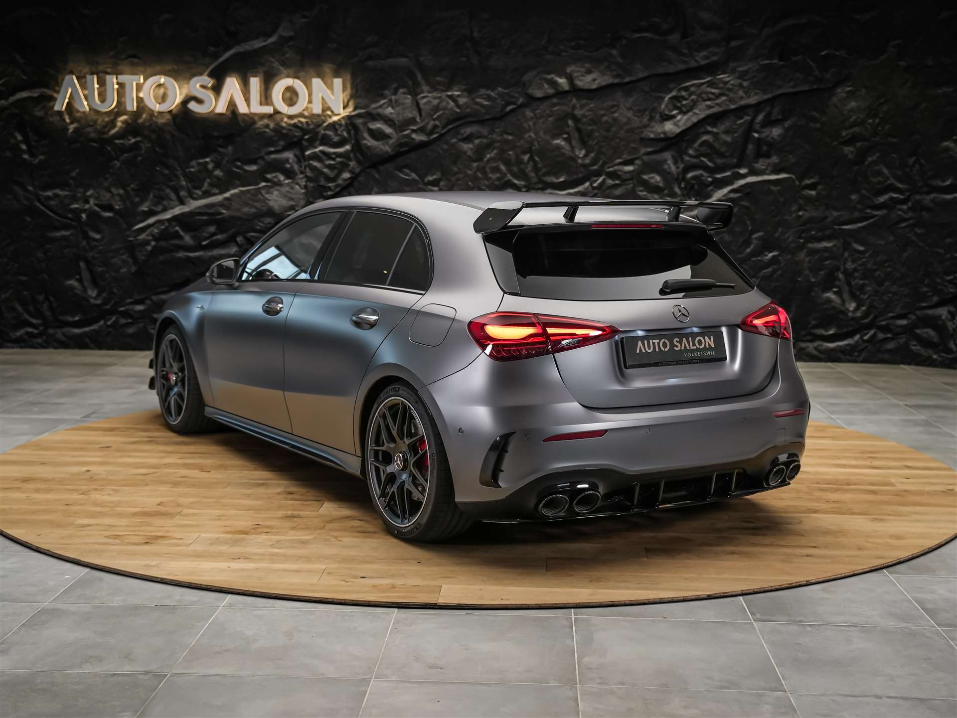 MERCEDES-BENZ A 45 S AMG 4matic+ *Designo Magno* Schalensitze*Aeropaket*-image-2