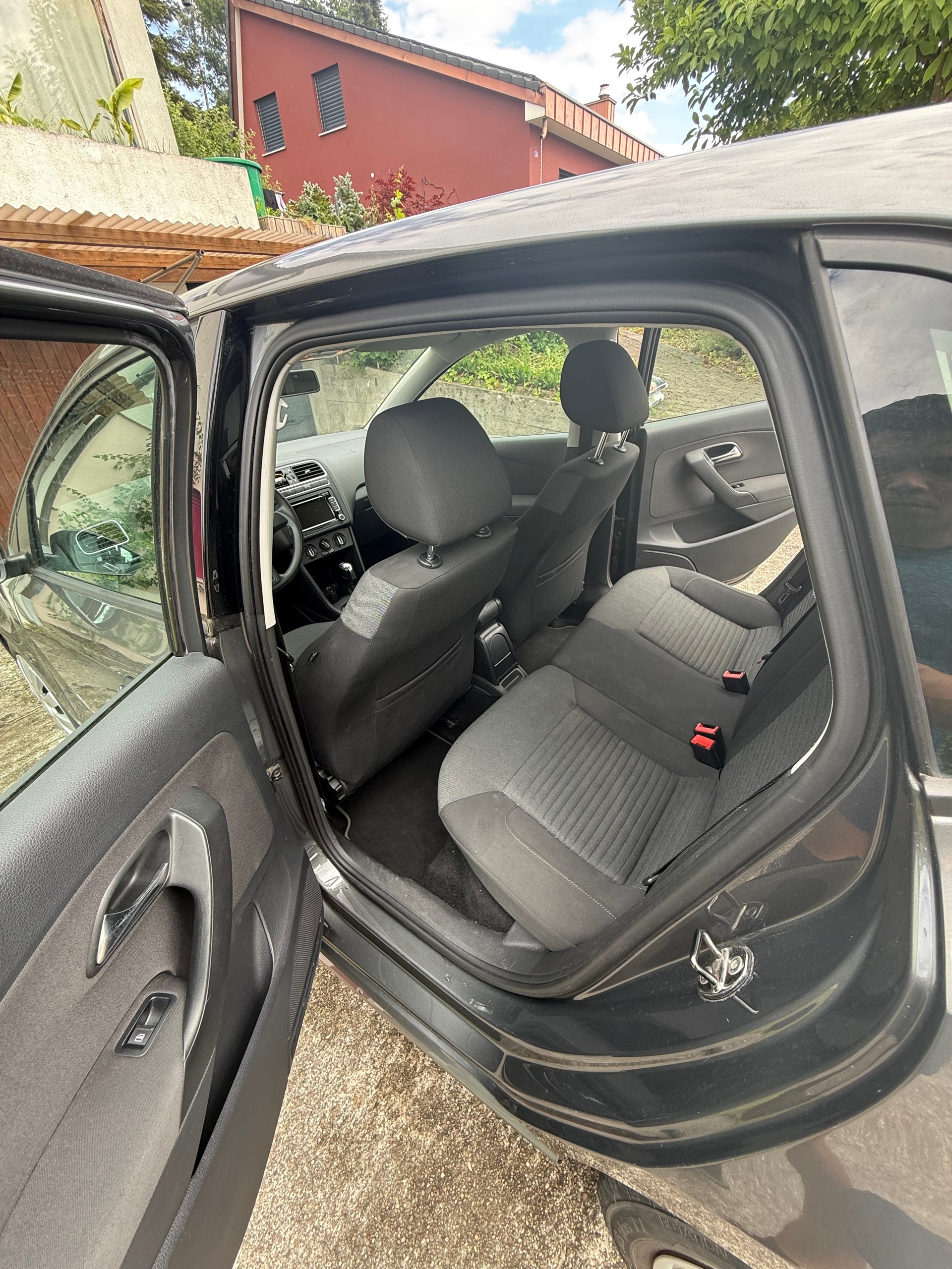 VW 1.6 TDI 90 Trendline DSG-image-7