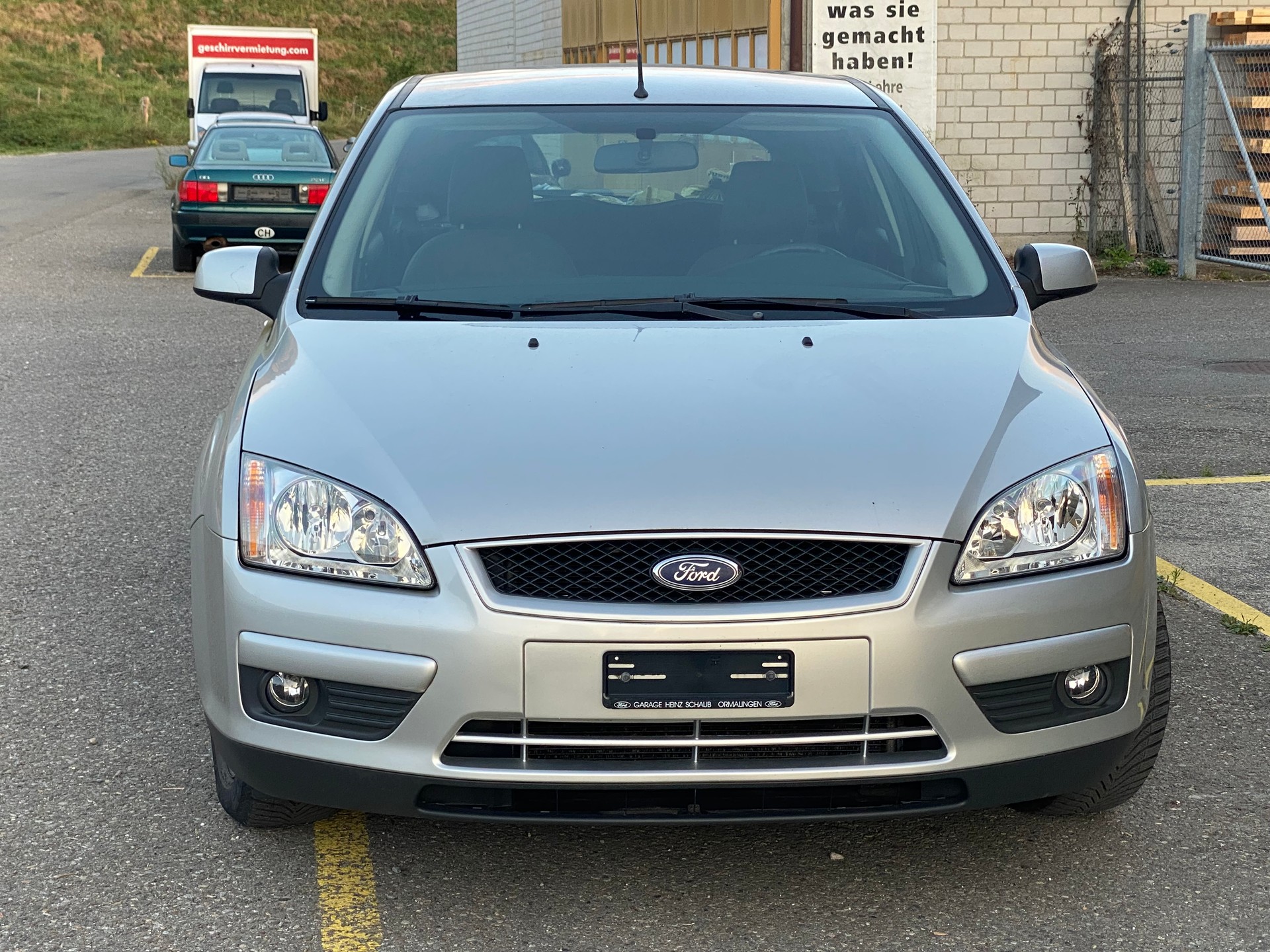 FORD Focus 1.6i VCT Carving Frisch ab MFK-image-0