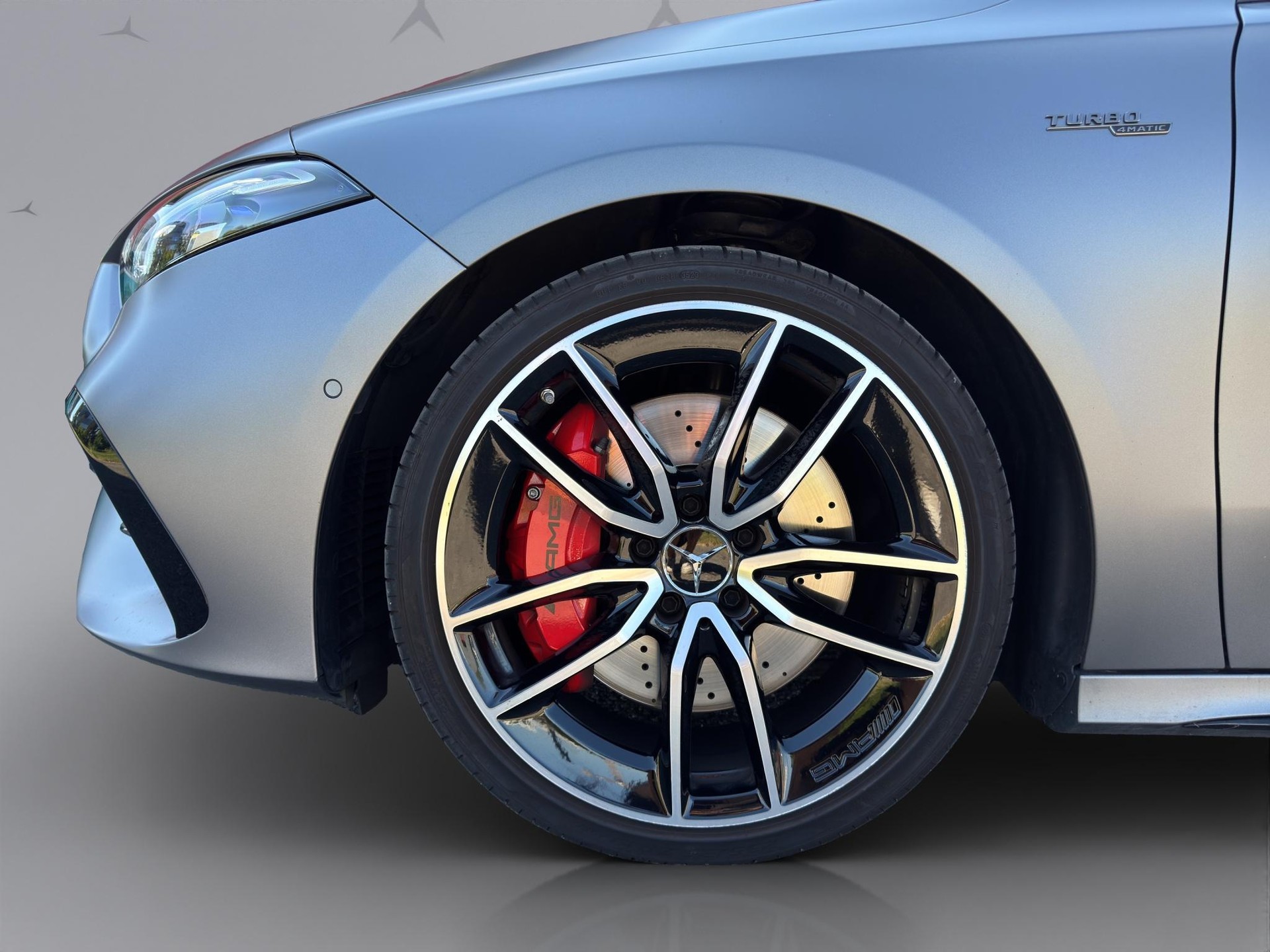MERCEDES-BENZ A 35 AMG 4matic-image-19