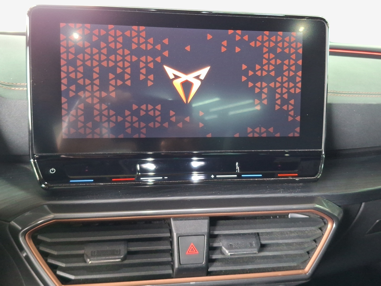 CUPRA Formentor 2.0TSI 4Drive Inicio DSG-image-10
