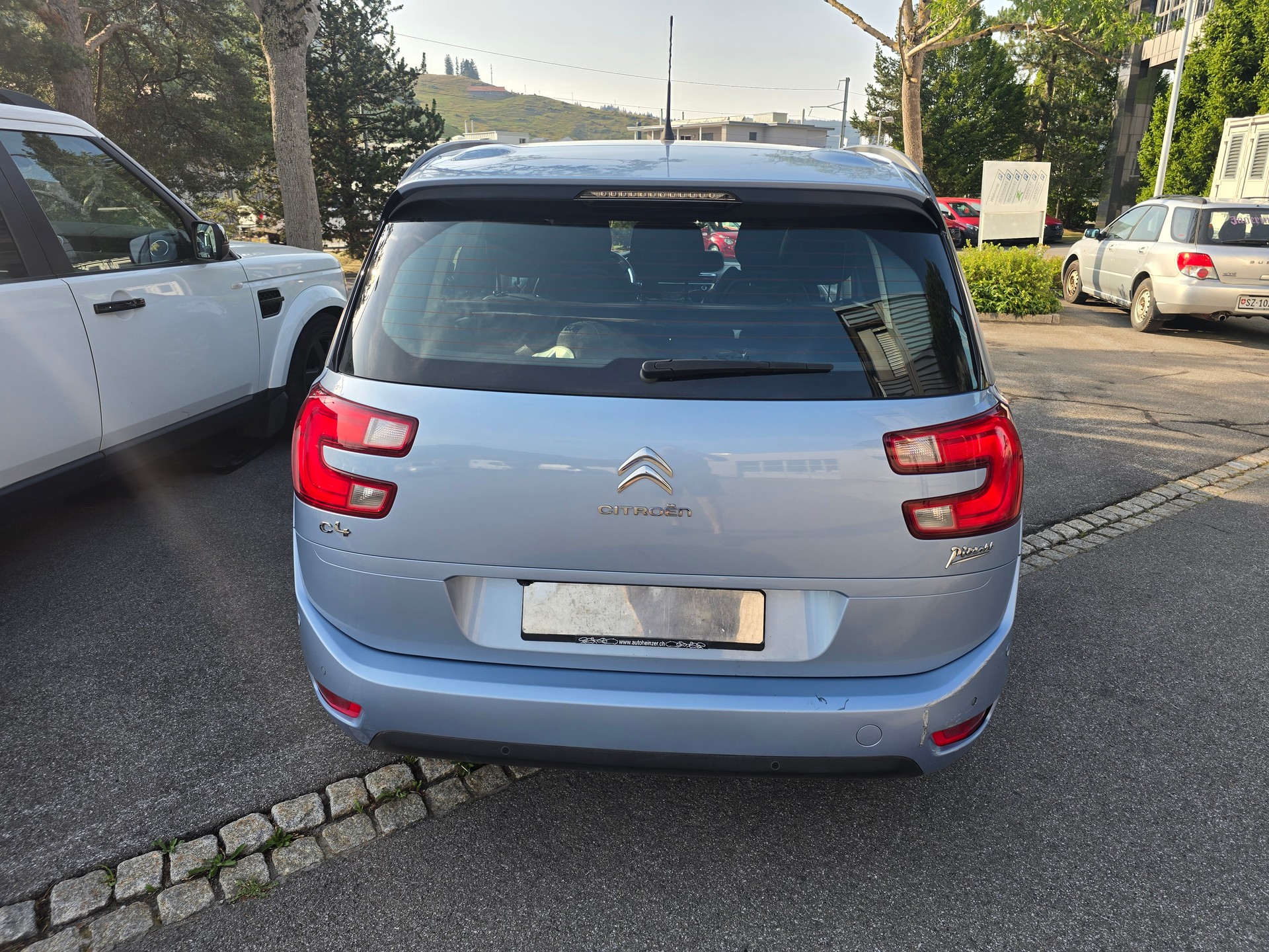 CITROEN Grand C4 Picasso 1.6 e-HDi Séduction EGS6-image-4