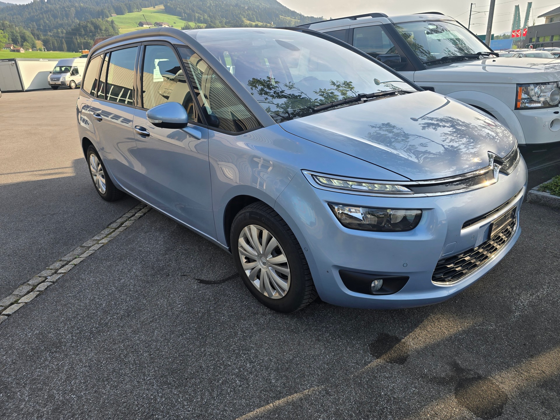 CITROEN Grand C4 Picasso 1.6 e-HDi Séduction EGS6-image-11