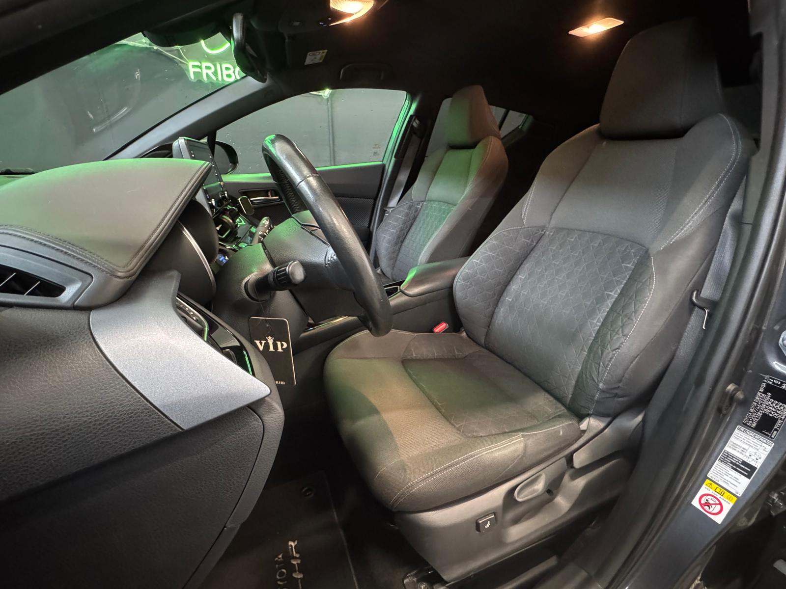 TOYOTA C-HR 1.8 HSD CVT Trend *Pack Trend Plus-image-9