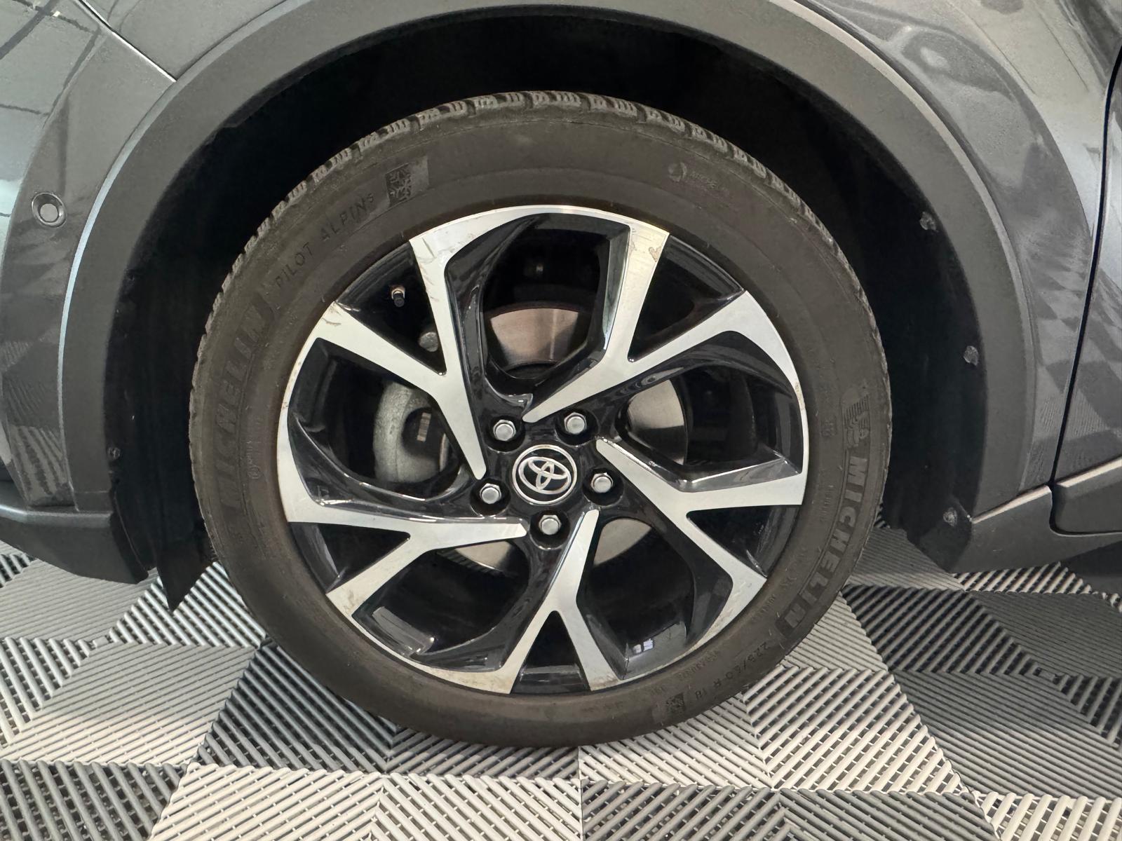 TOYOTA C-HR 1.8 HSD CVT Trend *Pack Trend Plus-image-28
