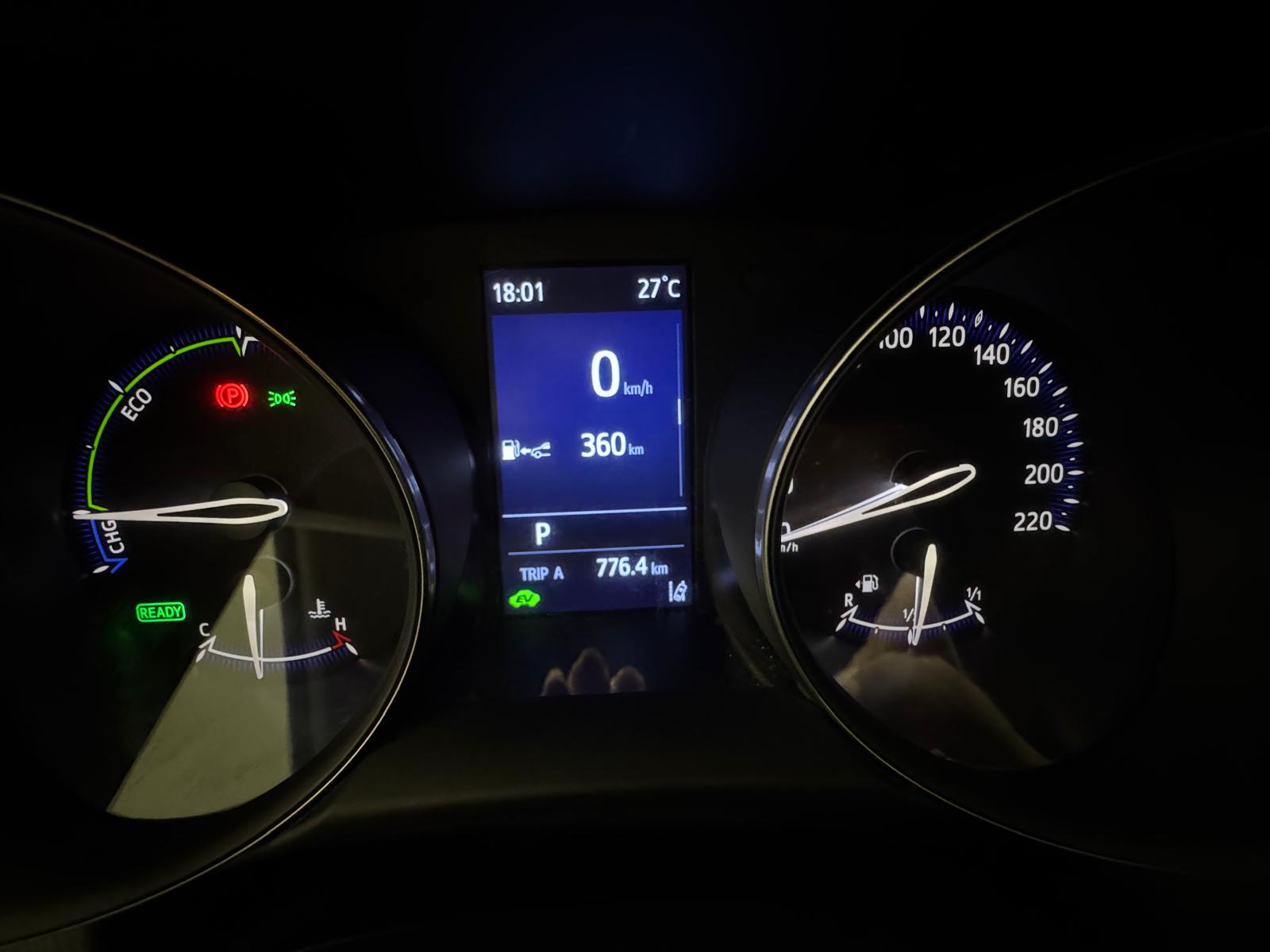 TOYOTA C-HR 1.8 HSD CVT Trend *Pack Trend Plus-image-19