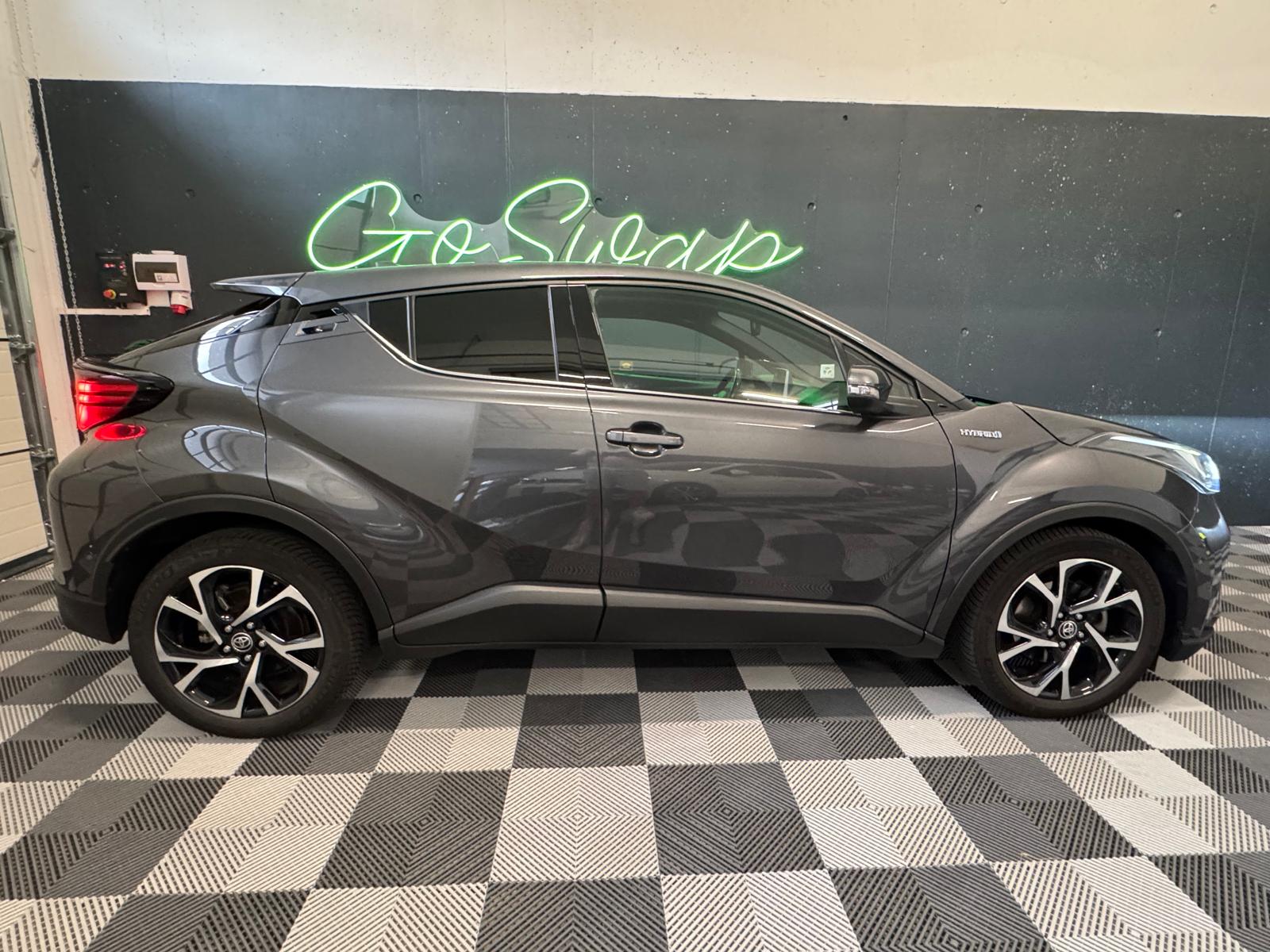 TOYOTA C-HR 1.8 HSD CVT Trend *Pack Trend Plus-image-6