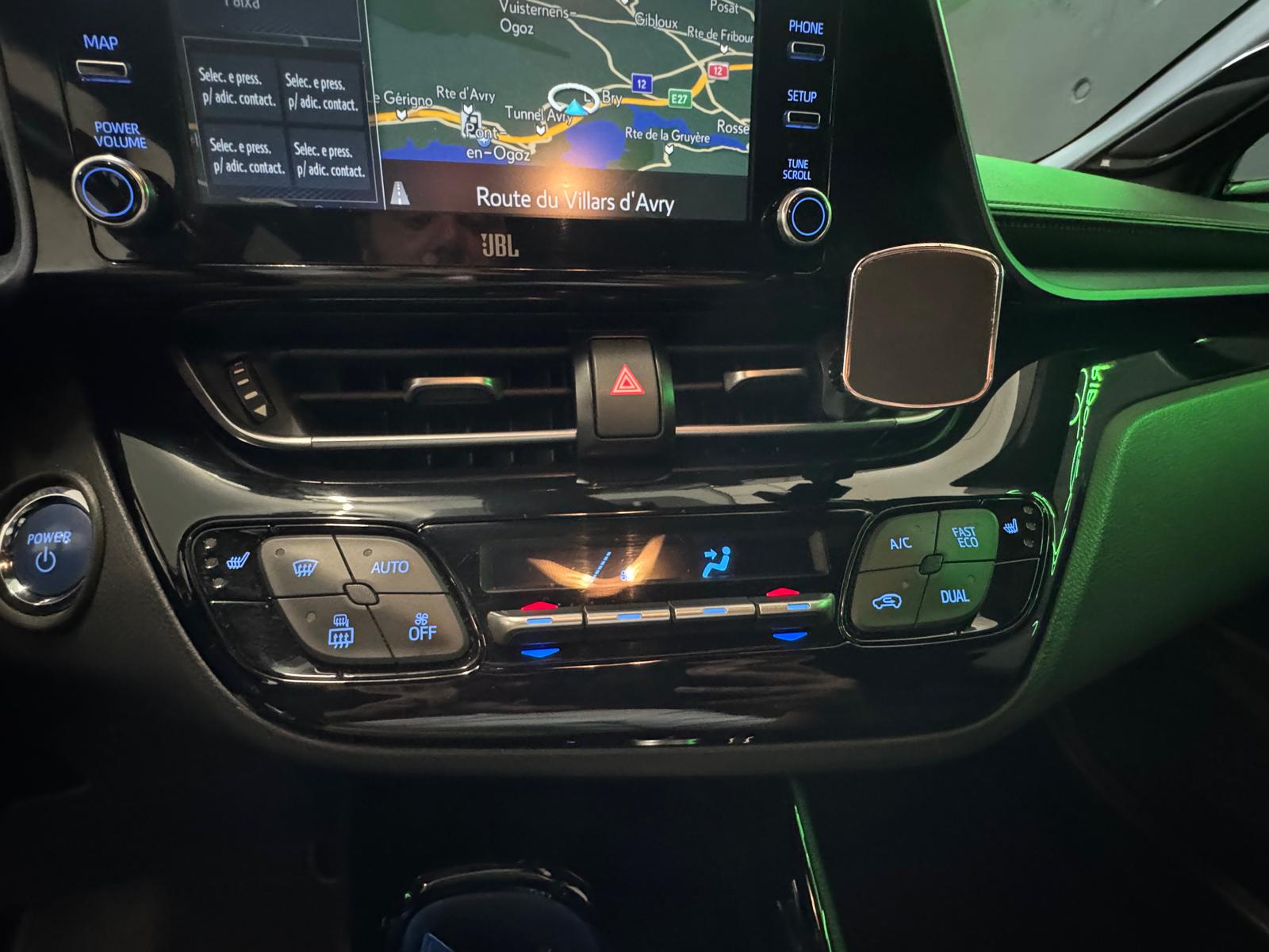 TOYOTA C-HR 1.8 HSD CVT Trend *Pack Trend Plus-image-22