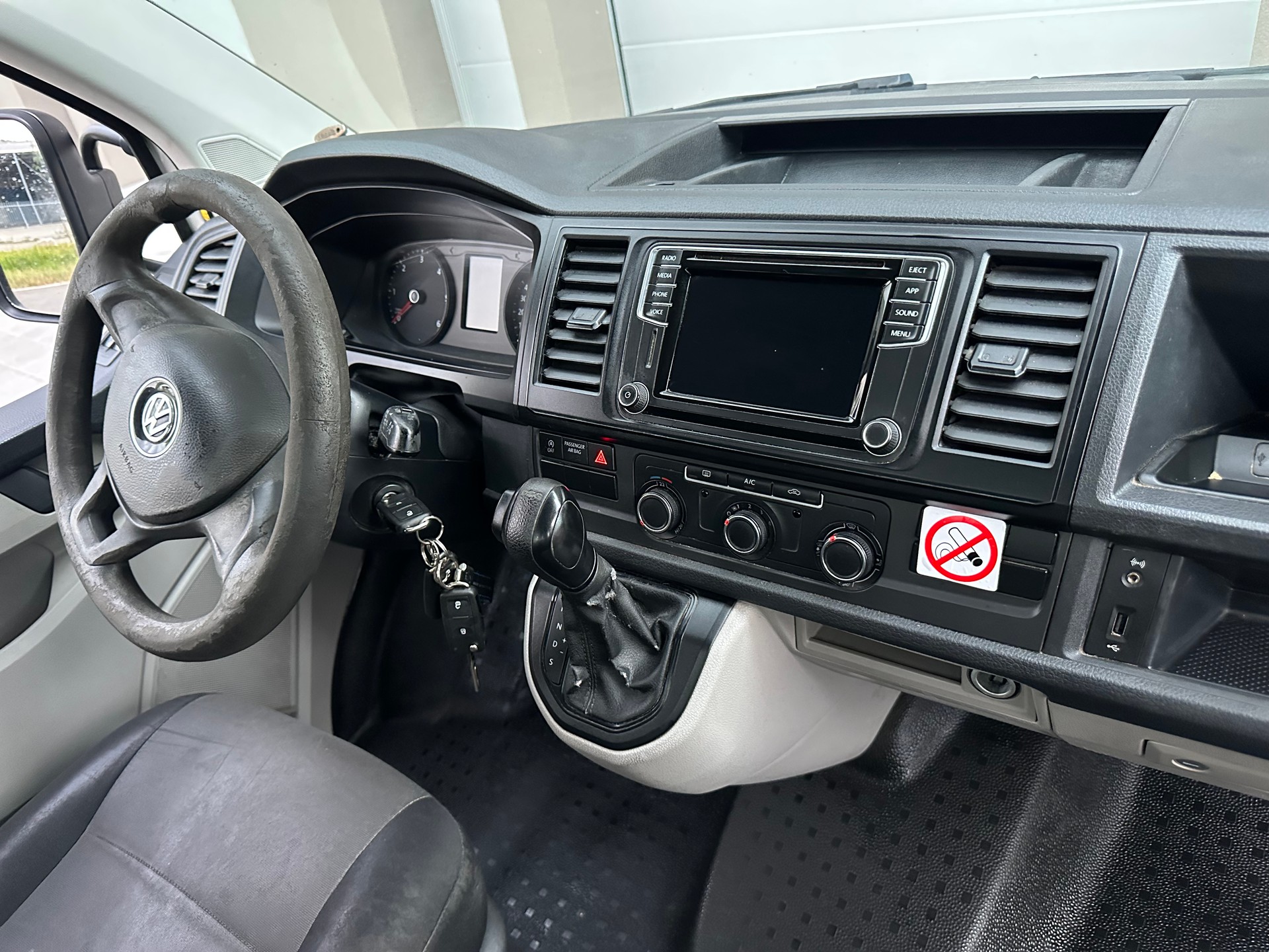 VW T6-image-4
