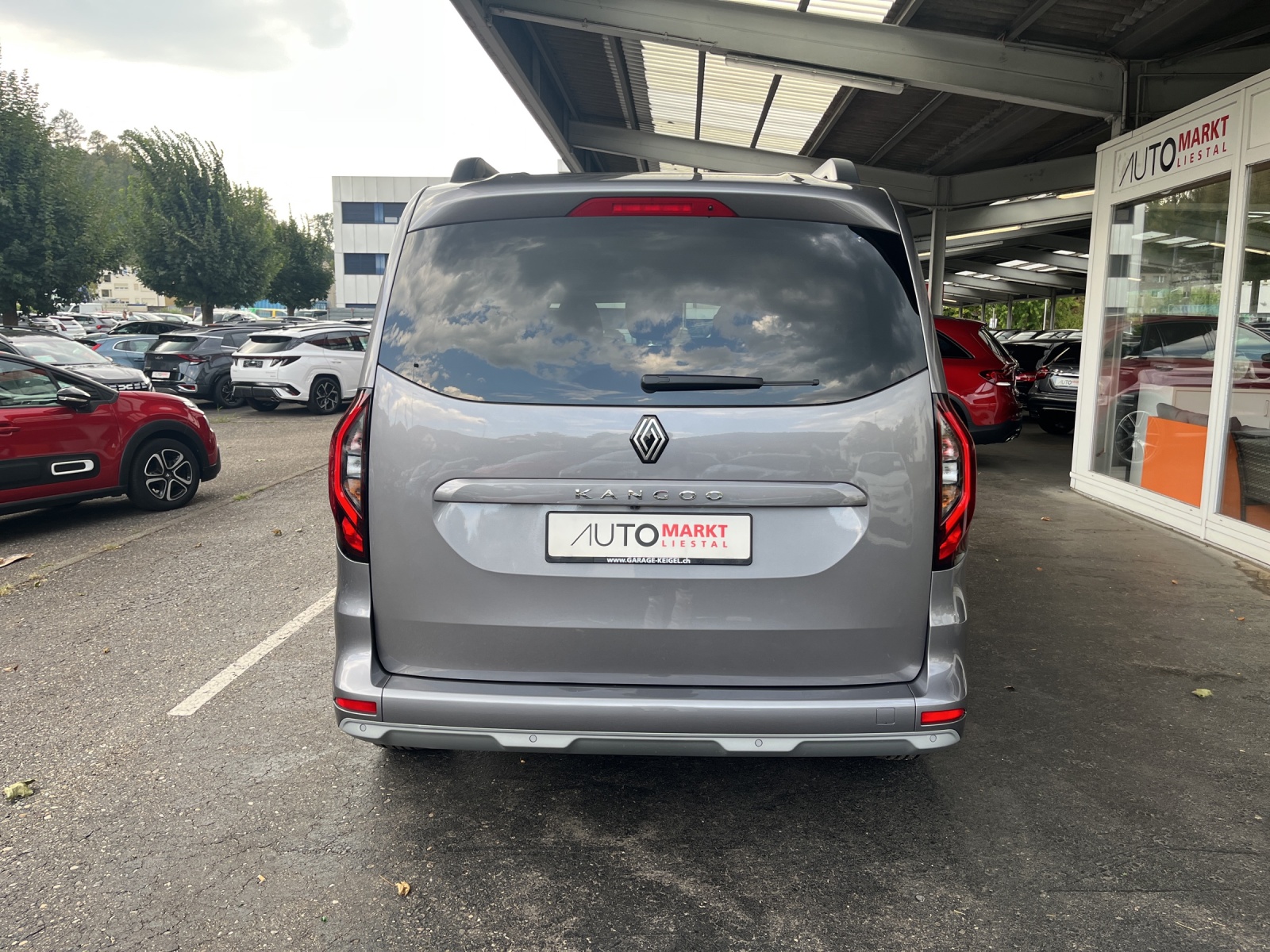 RENAULT Kangoo 1.3 TCe 130 PF Techno EDC-image-3