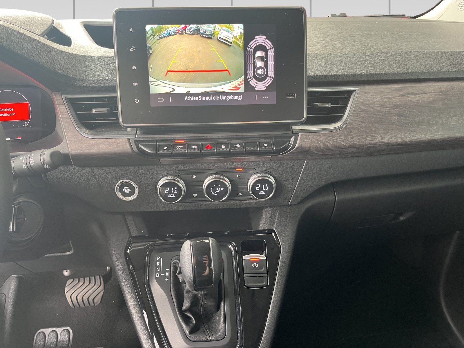 RENAULT Kangoo 1.3 TCe 130 PF Techno EDC-image-11