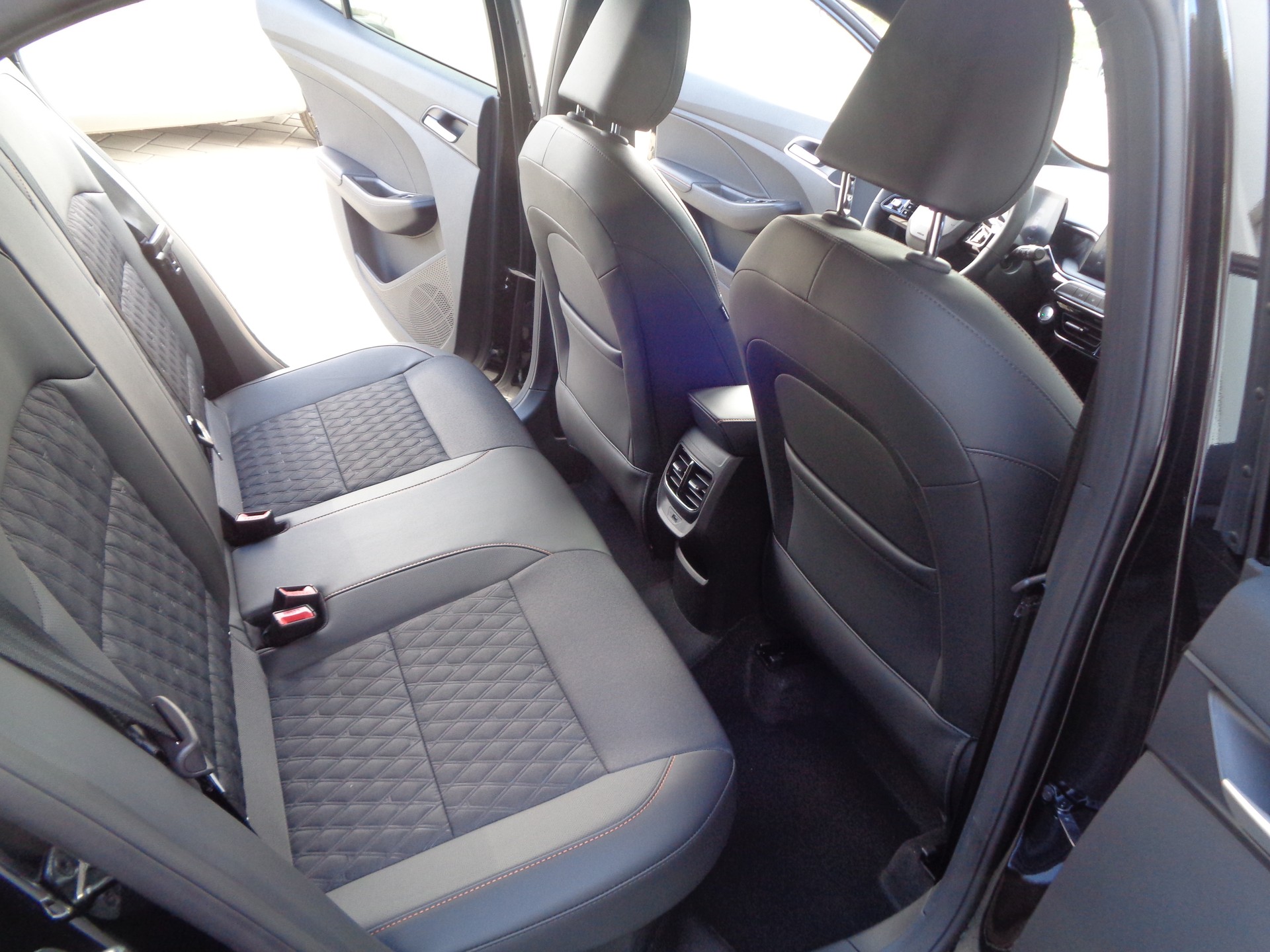 MG 3 1.5 Hybrid Luxury Aut.-image-13