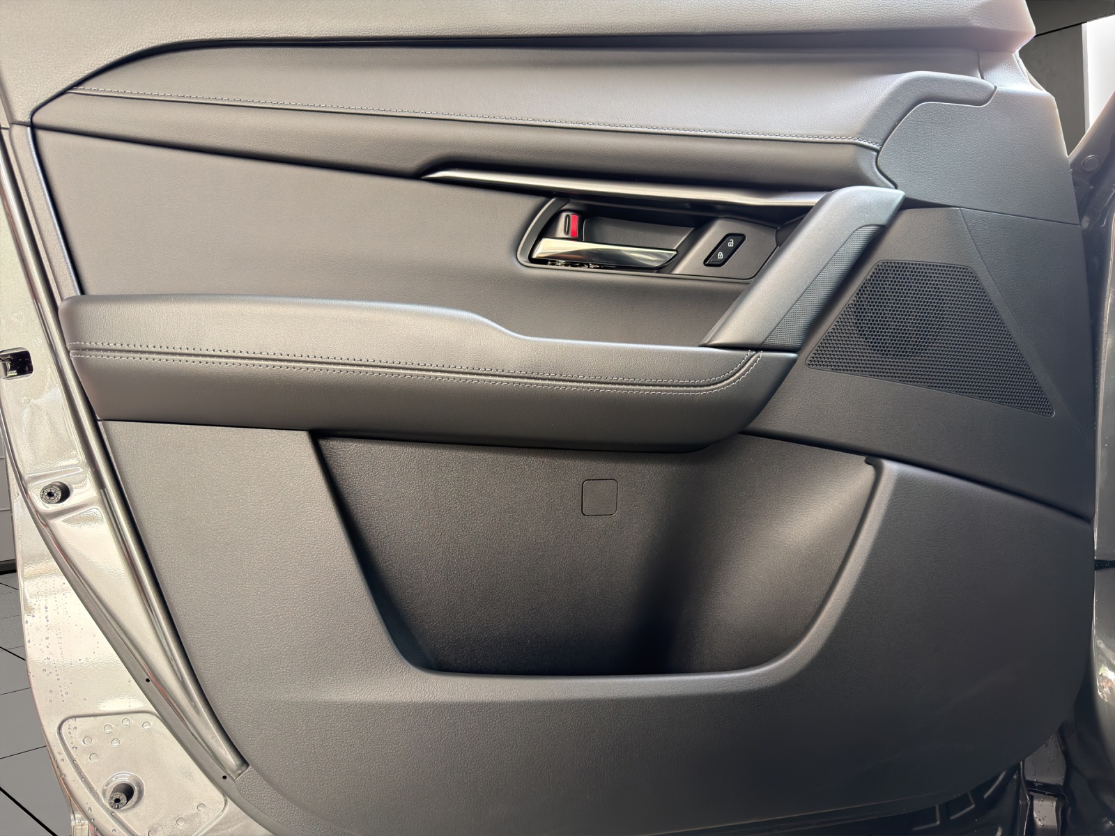 MAZDA CX-5 e-Skyactiv-G 141 Homura FWD-image-4