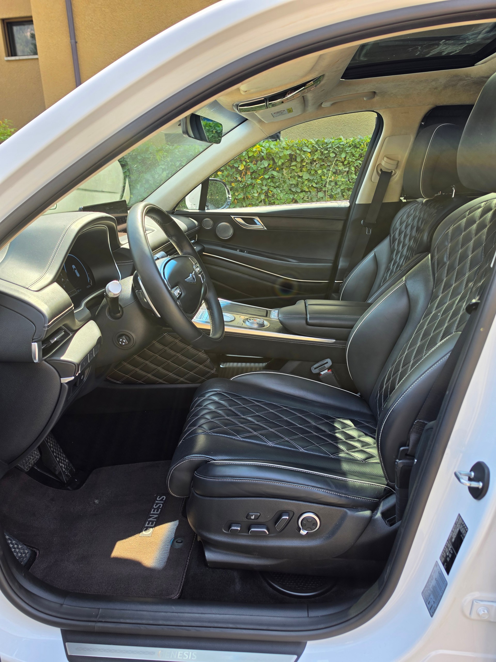 GENESIS GV80 3.0 CRDI Luxus AT8 AWD-image-8