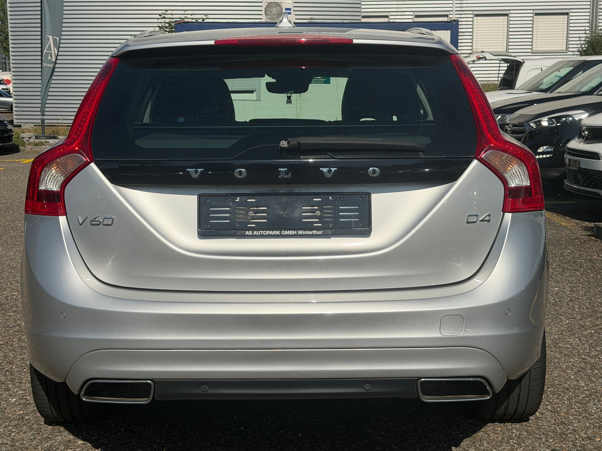 VOLVO V60 D4 OceanRace Geartronic-image-5