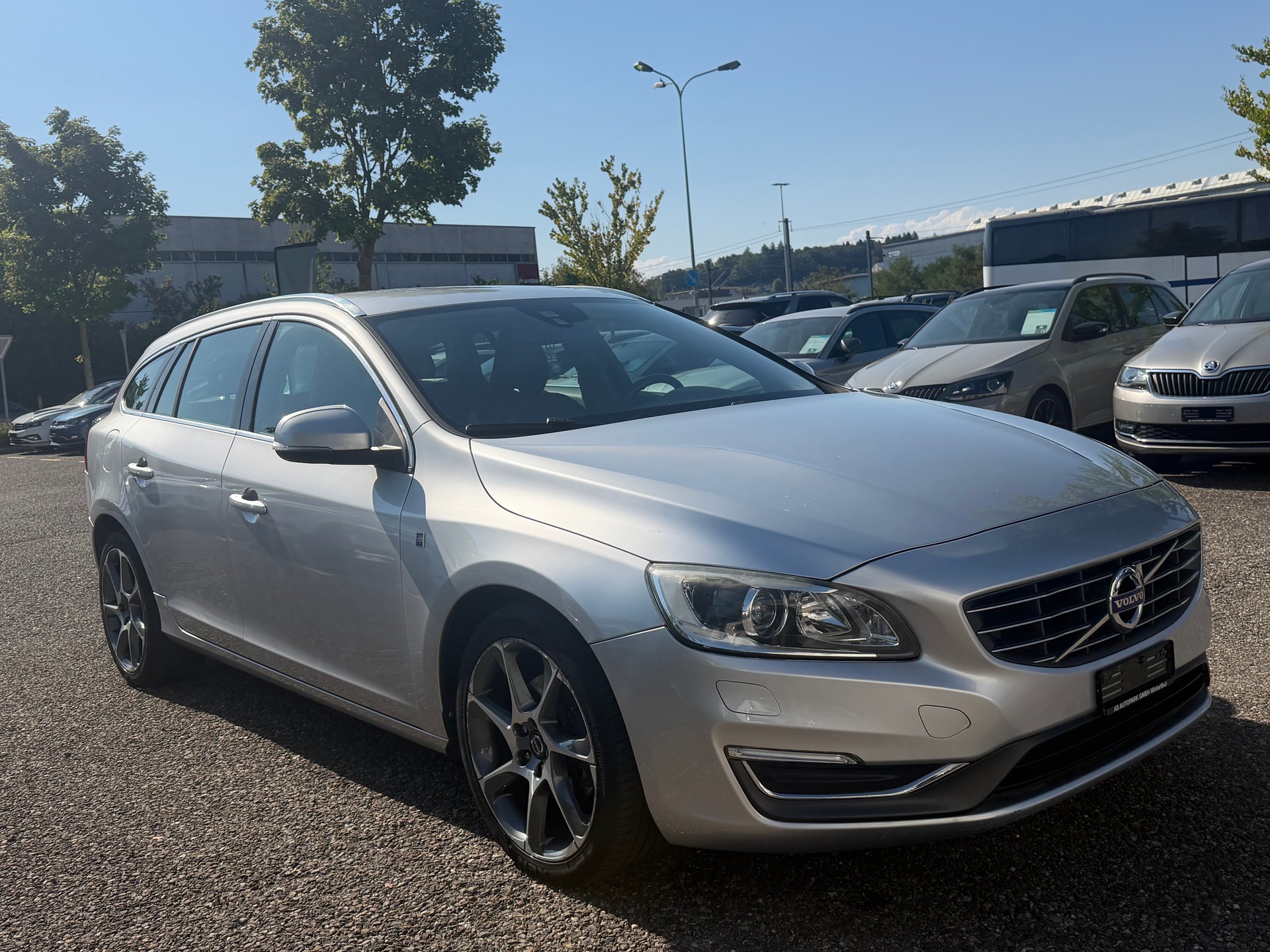 VOLVO V60 D4 OceanRace Geartronic-showroom-element-2