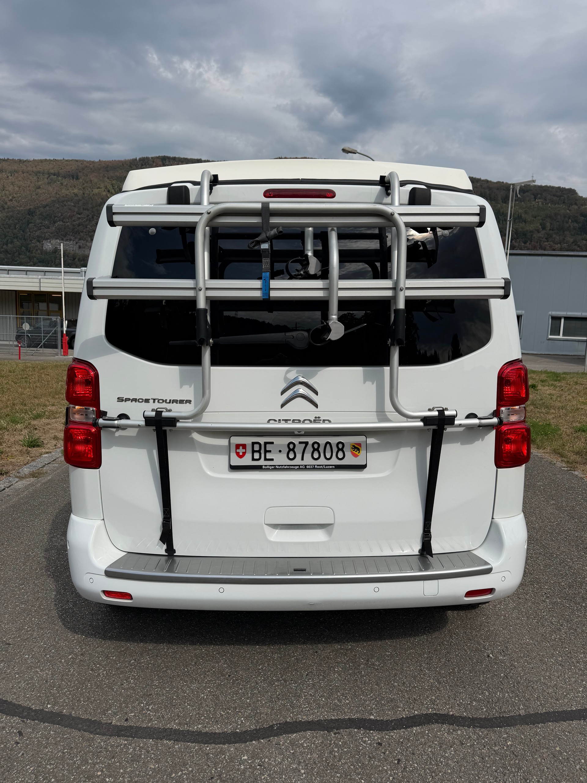 CITROEN PÖSSEL VANSTER !! CAMPER MIT AUF STELLDACH. GUTER ZUSTAND. 150 PS. VIEL ZUBEHÖR-image-9