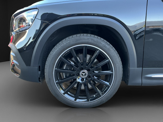 MERCEDES-BENZ GLB 250 AMG Line 4 MATIC-image-12
