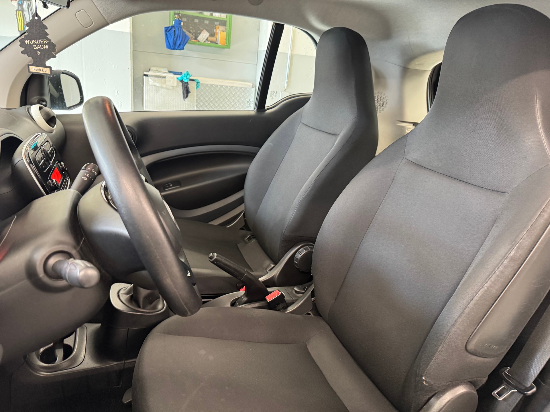 SMART fortwo-image-10