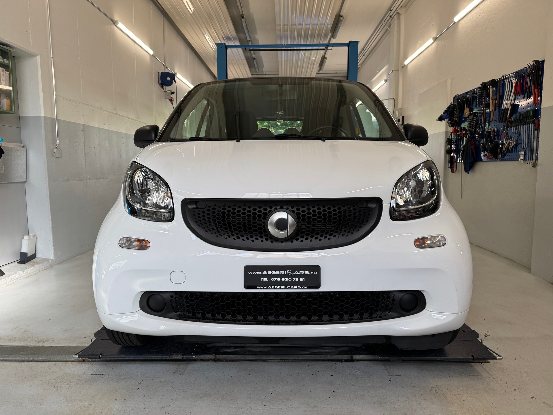 SMART fortwo-image-1