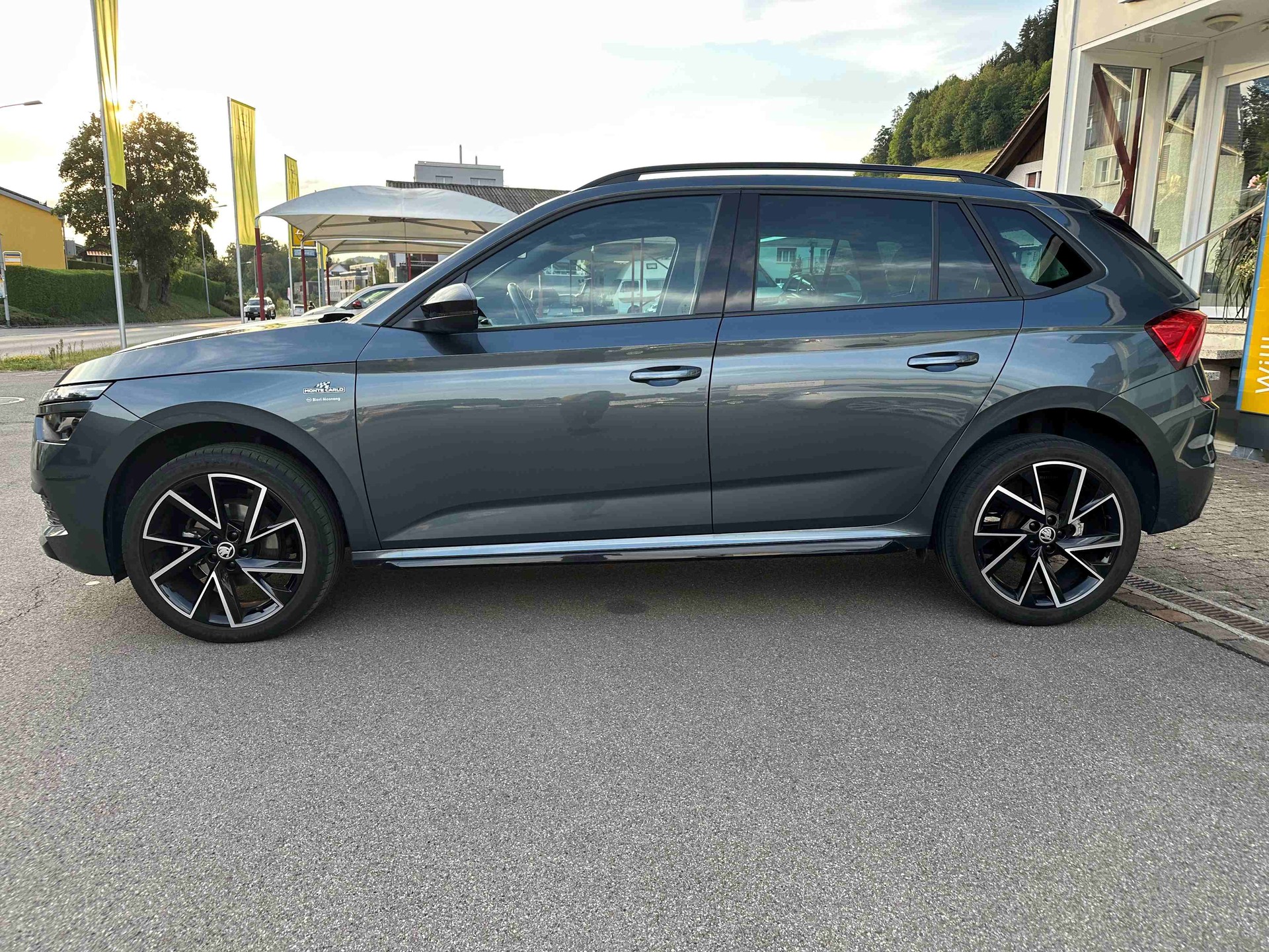 SKODA Kamiq 1.0 TSI Monte Carlo DSG-image-3