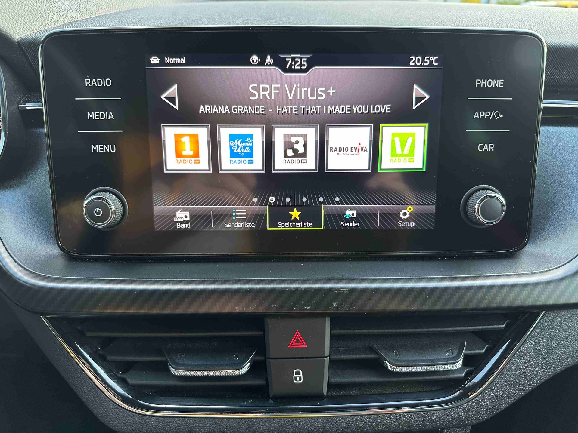 SKODA Kamiq 1.0 TSI Monte Carlo DSG-image-11