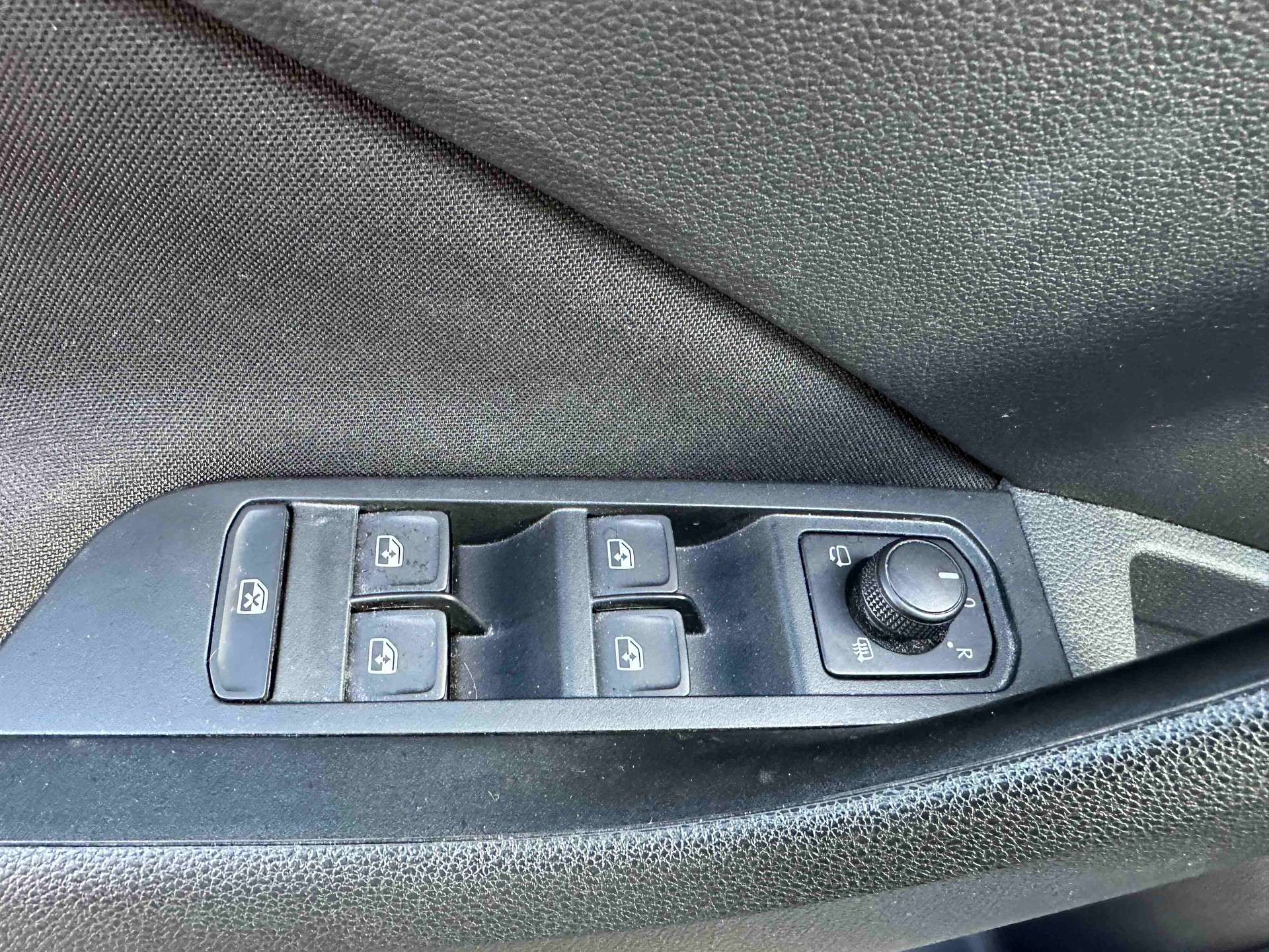 SKODA Kamiq 1.0 TSI Monte Carlo DSG-image-17