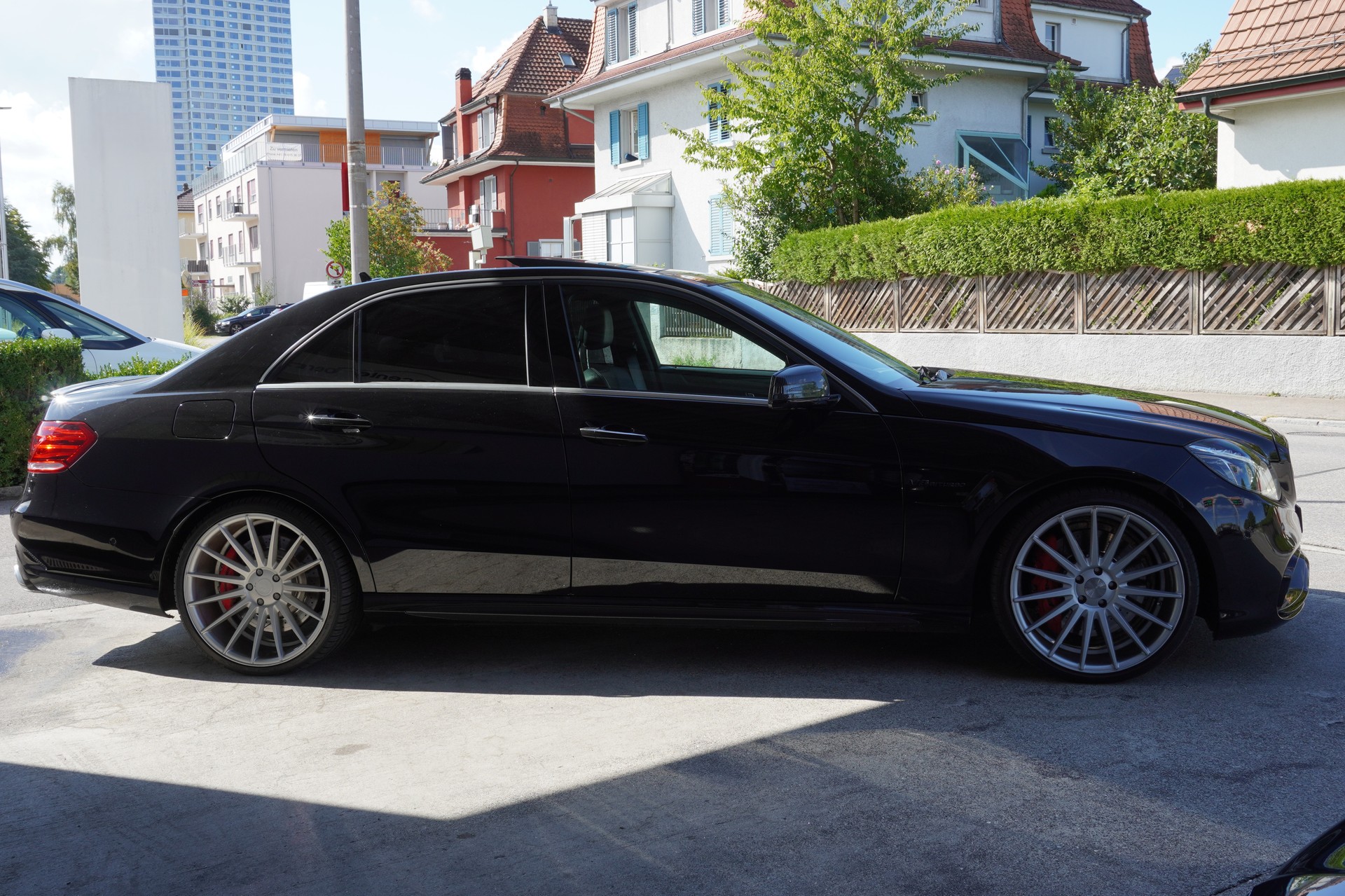MERCEDES-BENZ E 63 AMG S 4Matic Speedshift-image-4
