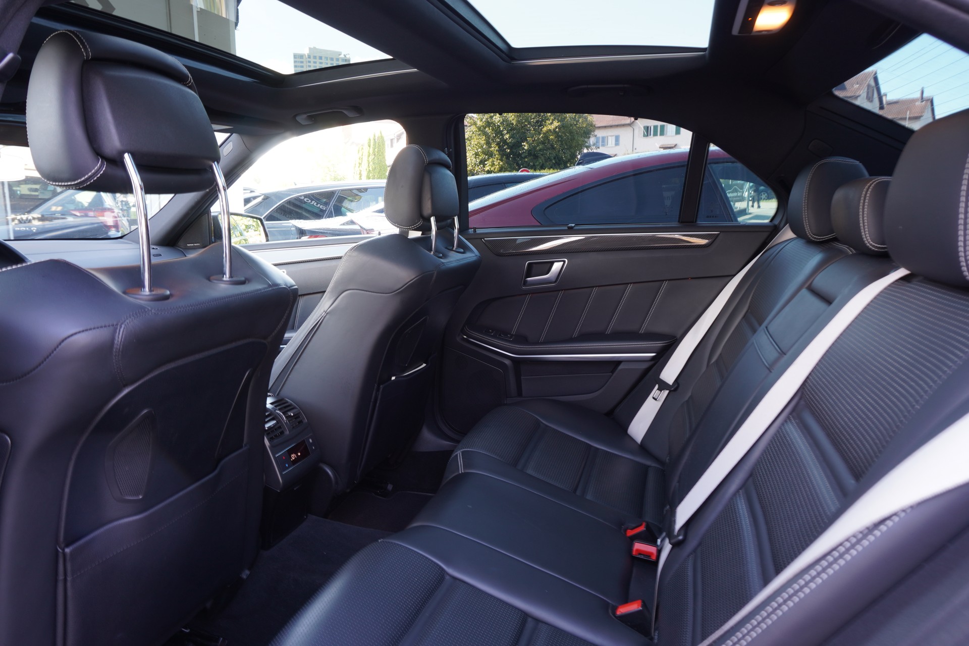 MERCEDES-BENZ E 63 AMG S 4Matic Speedshift-image-15