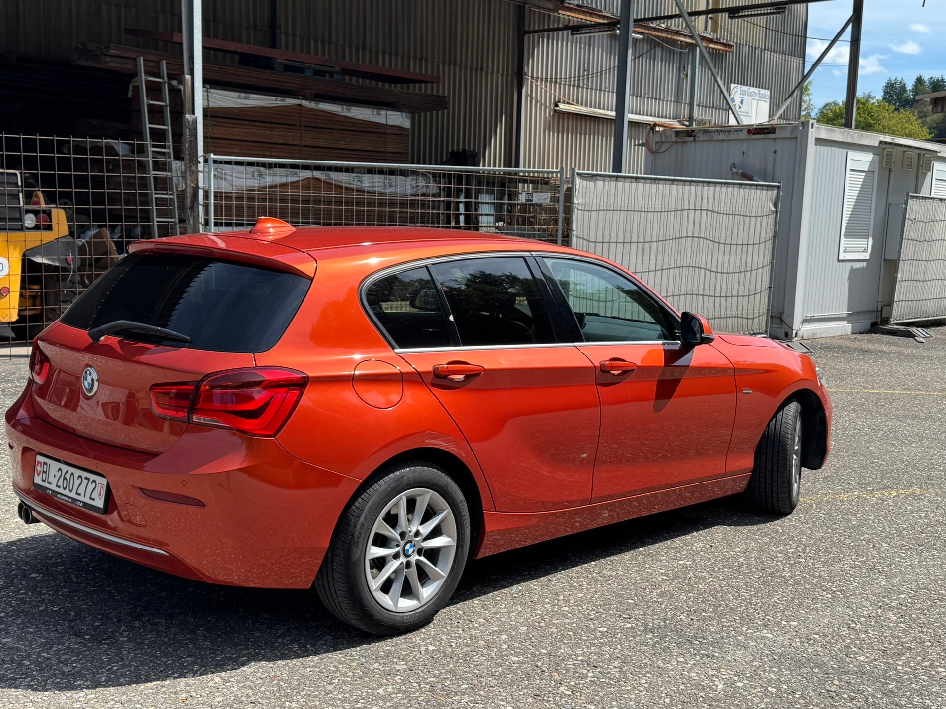 BMW 120d xDrive-image-4