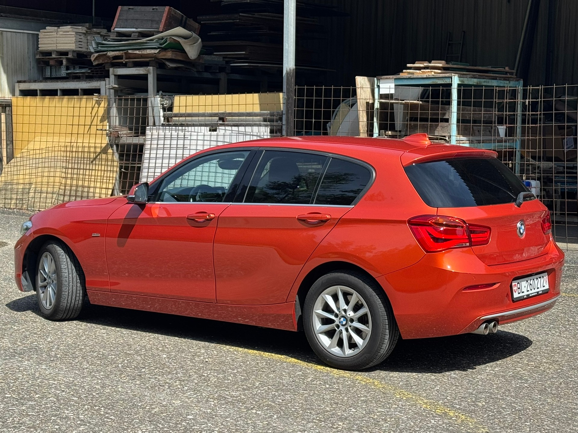 BMW 120d xDrive-image-1