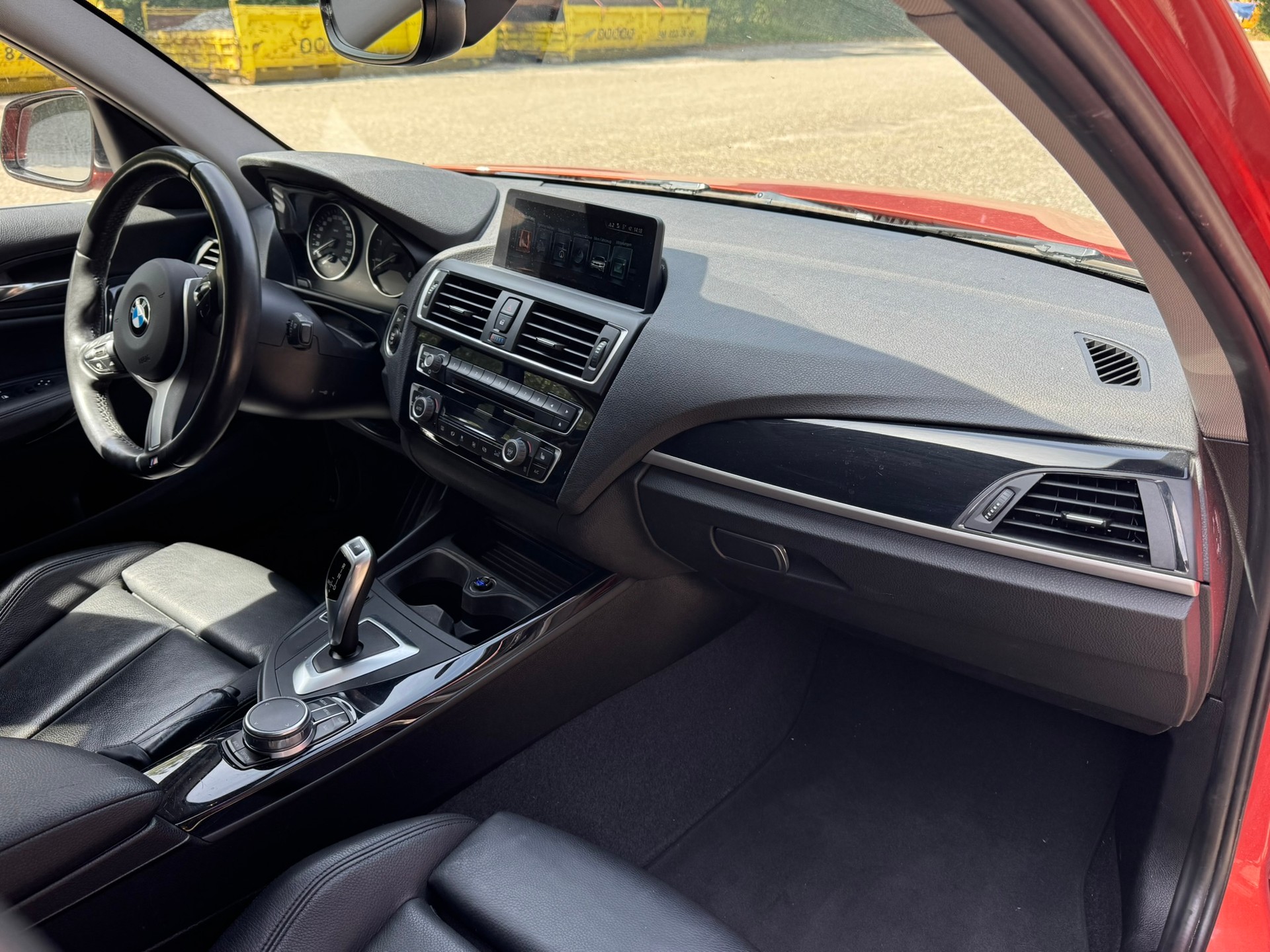 BMW 120d xDrive-image-5