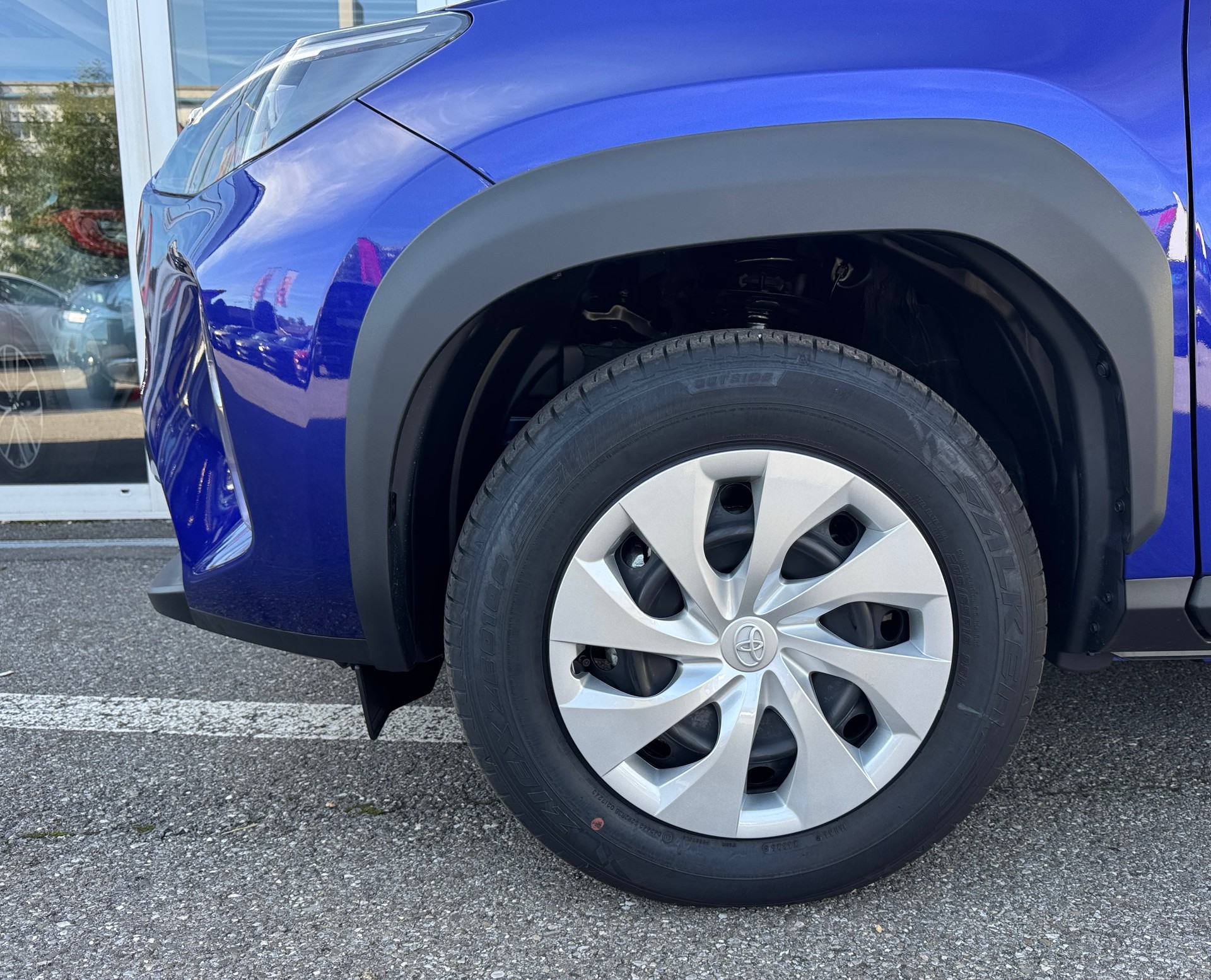 TOYOTA Yaris Cross 1.5 Comfort e-CVT-image-4