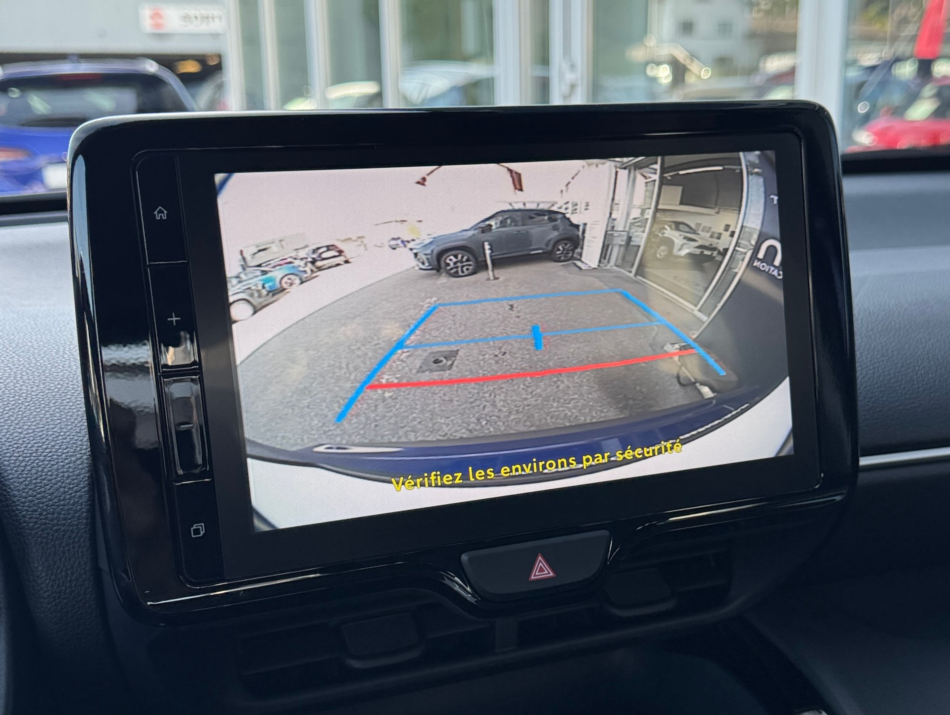 TOYOTA Yaris Cross 1.5 Comfort e-CVT-image-23