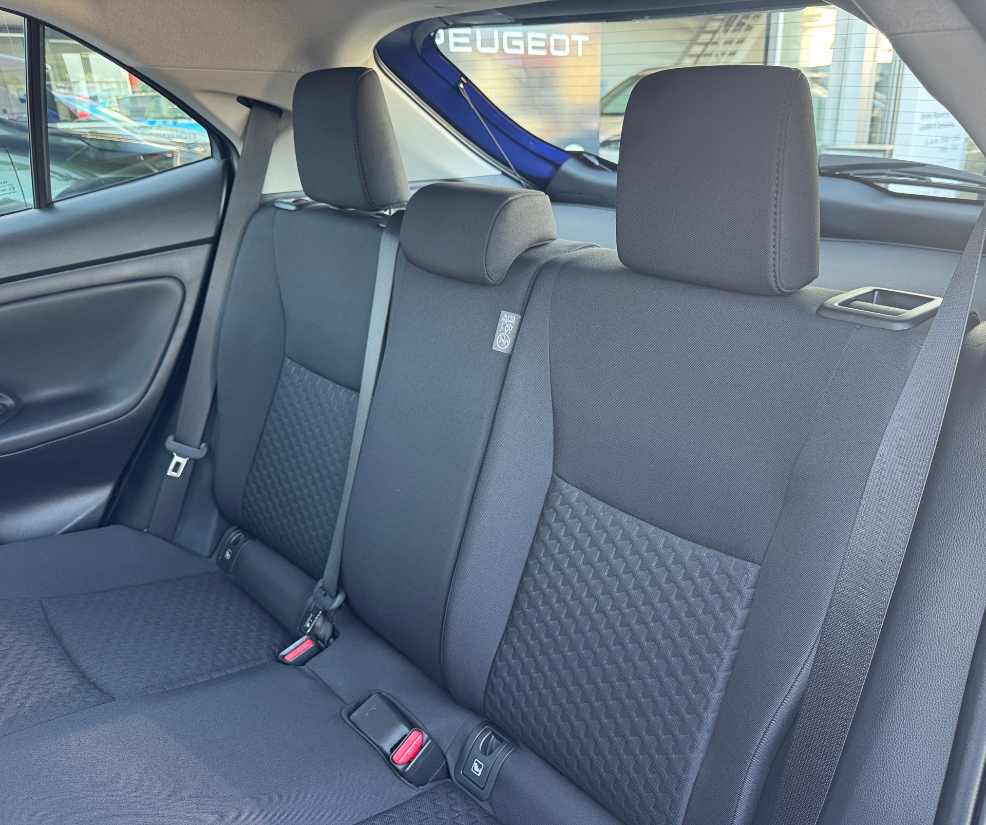 TOYOTA Yaris Cross 1.5 Comfort e-CVT-image-13