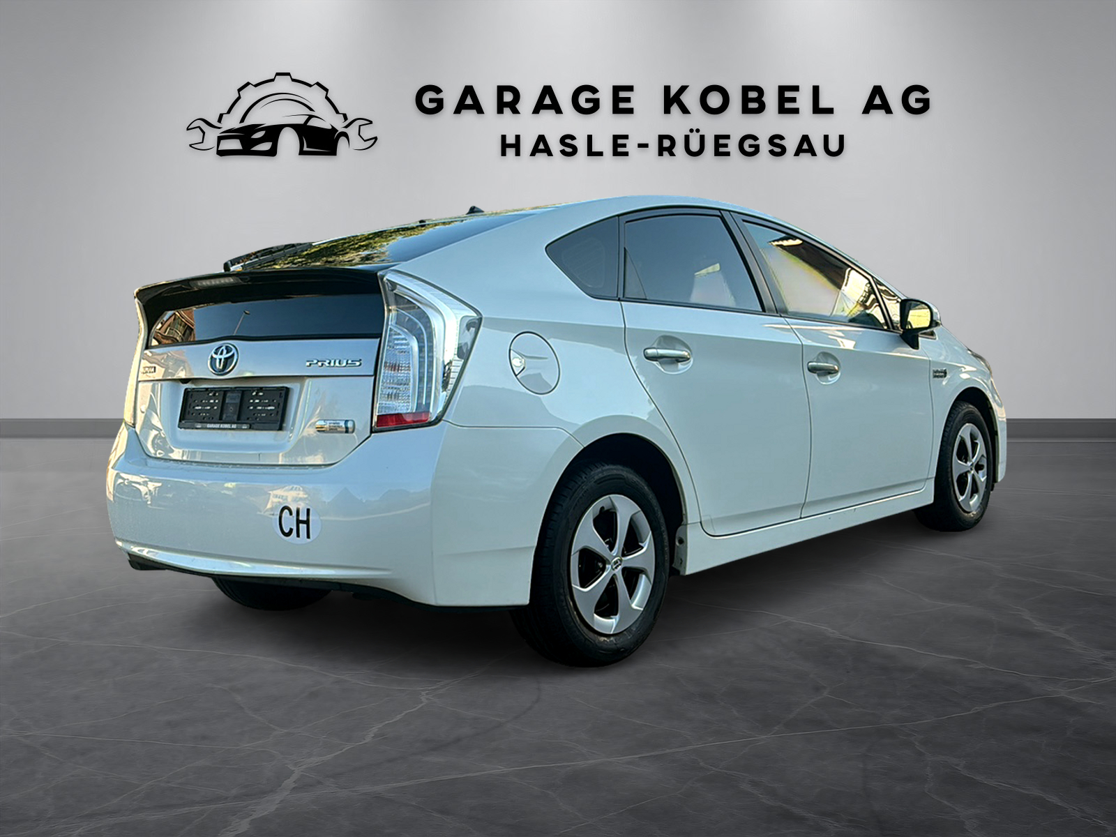 TOYOTA Prius 1.8 16V Plug-in Hybrid Sol-image-2