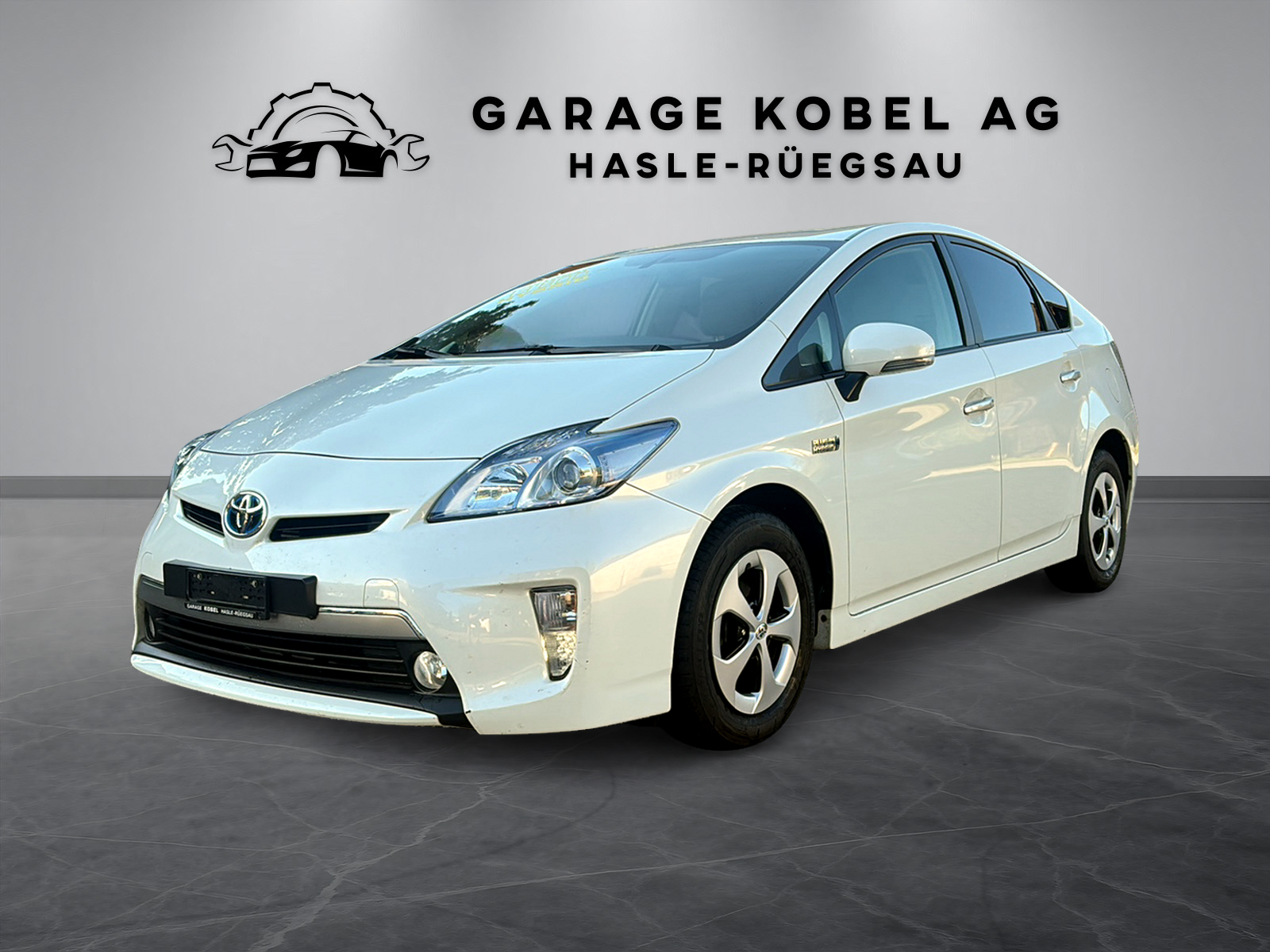 TOYOTA Prius 1.8 16V Plug-in Hybrid Sol-image-0
