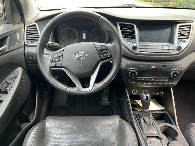HYUNDAI Tucson 1.6 TGDI Plena 4WD Automatic-image-11