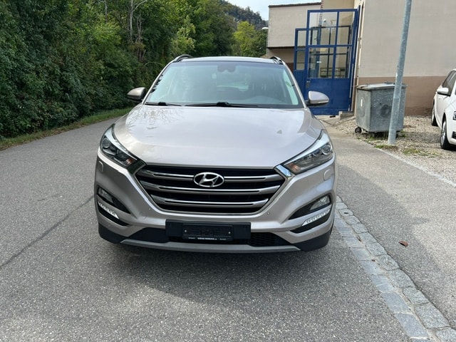 HYUNDAI Tucson 1.6 TGDI Plena 4WD Automatic-image-1