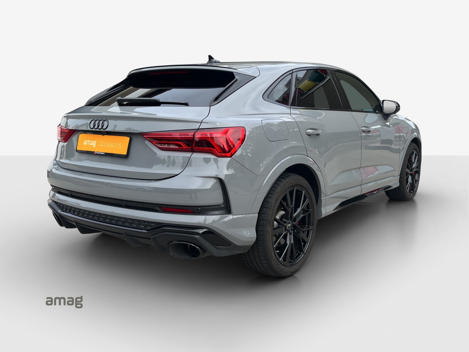AUDI RS Q3 Sportback quattro S tronic-image-4