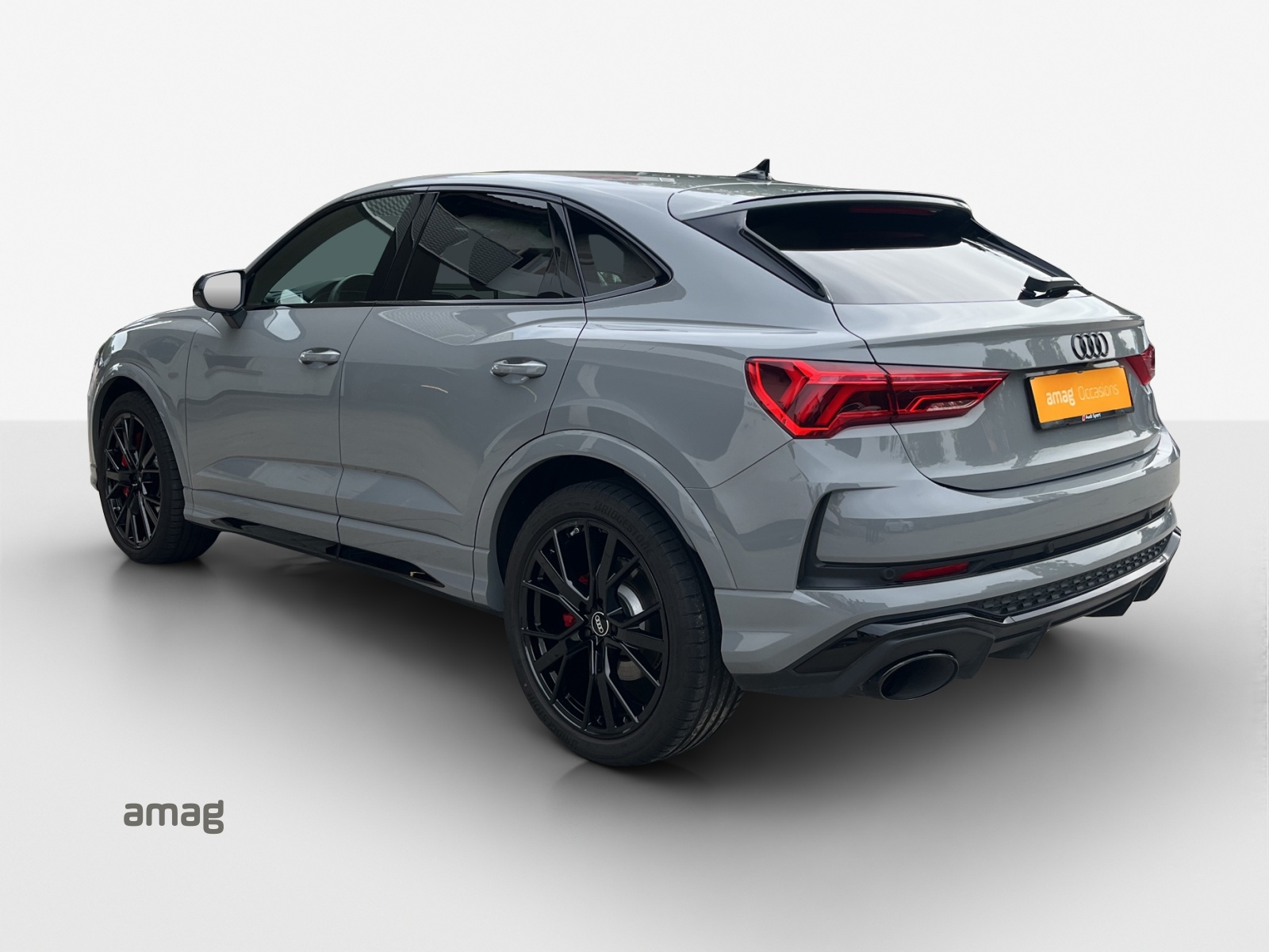 AUDI RS Q3 Sportback quattro S tronic-image-2