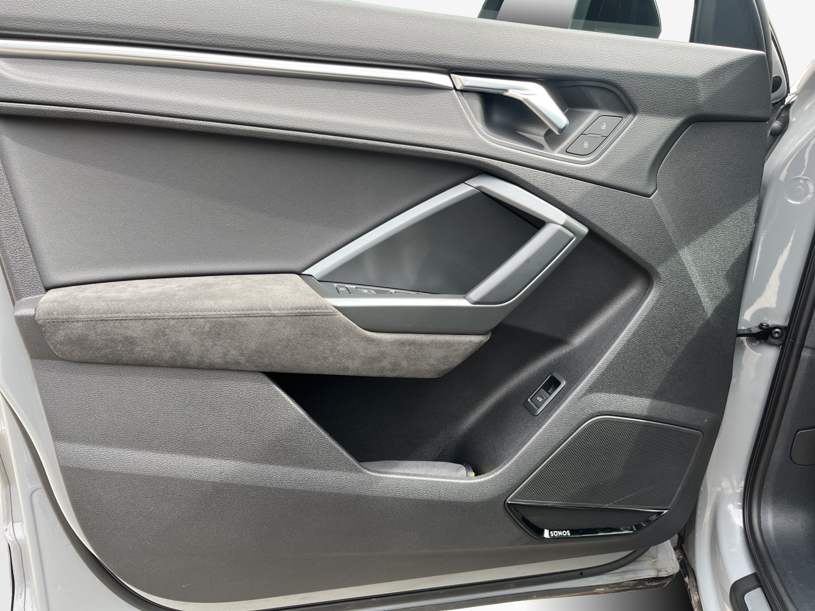 AUDI RS Q3 Sportback quattro S tronic-image-14