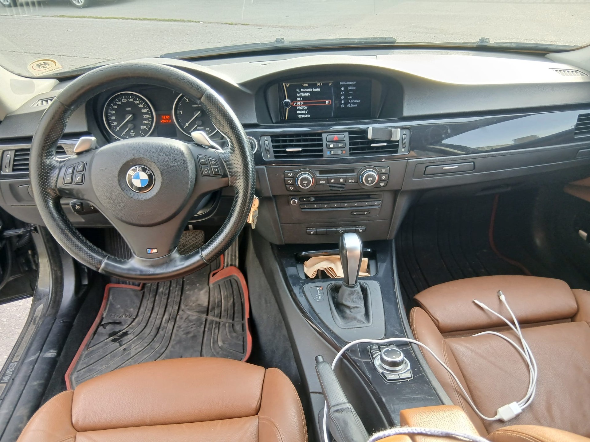 BMW 330d xDrive Touring Steptronic-image-4