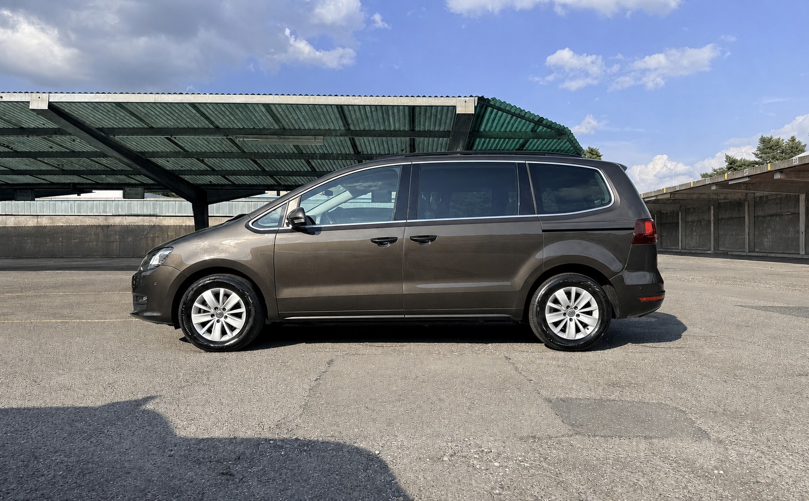VW Sharan 2.0 TDI BMT Comfortline DSG-Automat-image-13