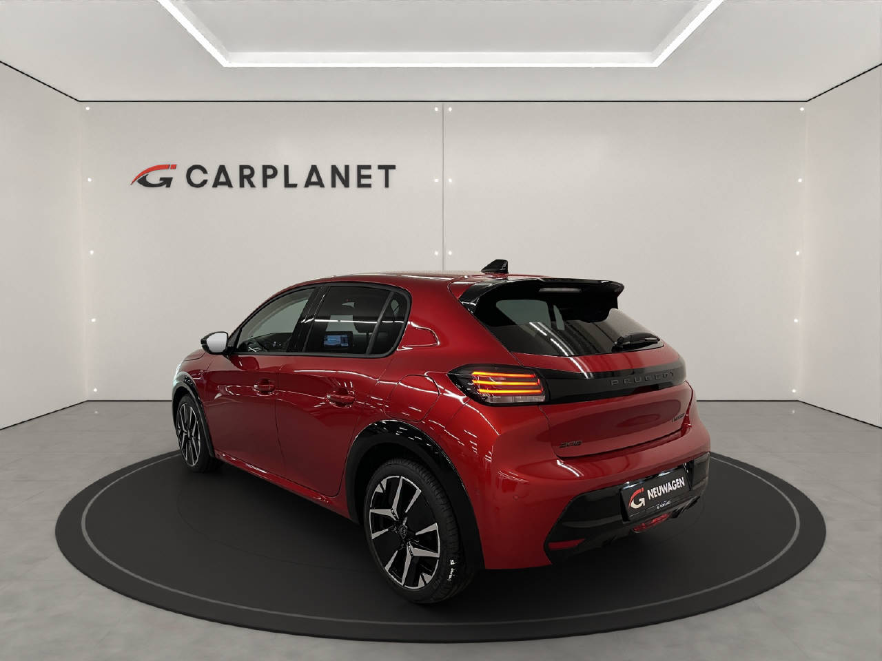 PEUGEOT 208 1.2 Hybrid Allure-image-2