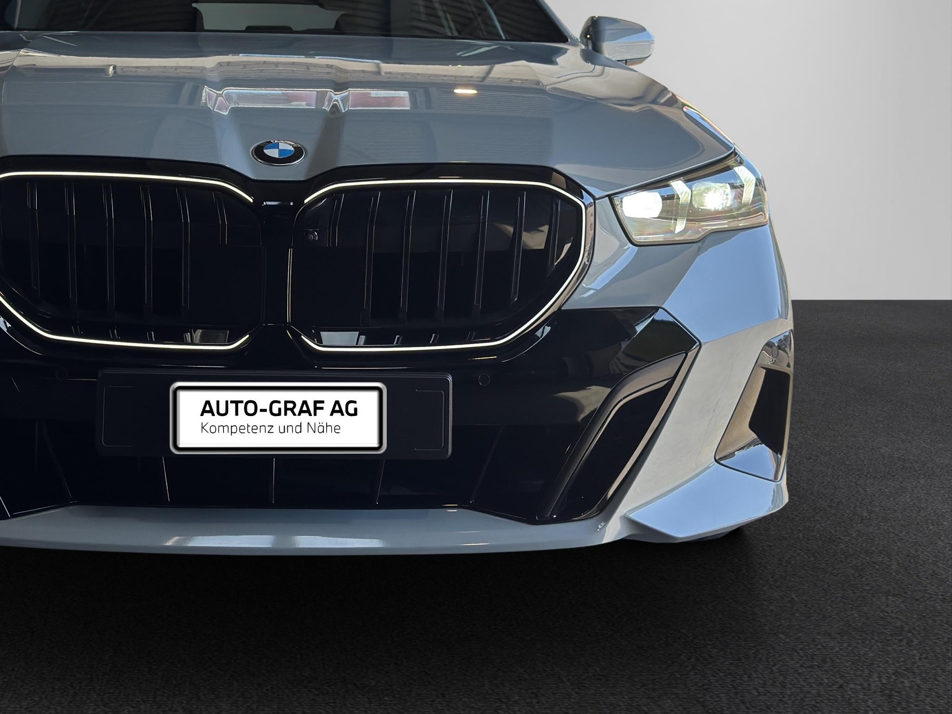 BMW 520d xDrive Touring M Sport Pro-image-8