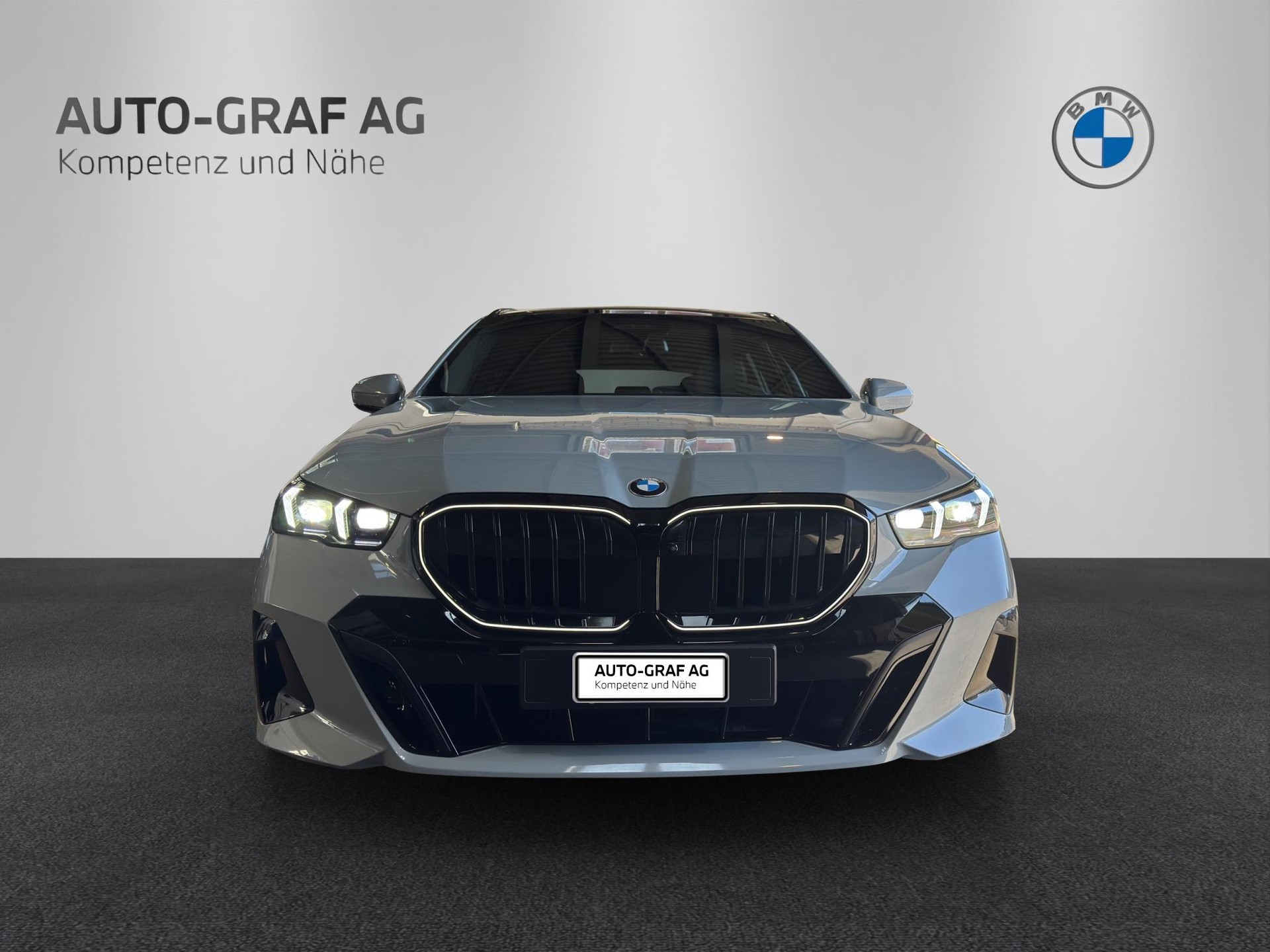 BMW 520d xDrive Touring M Sport Pro-image-7