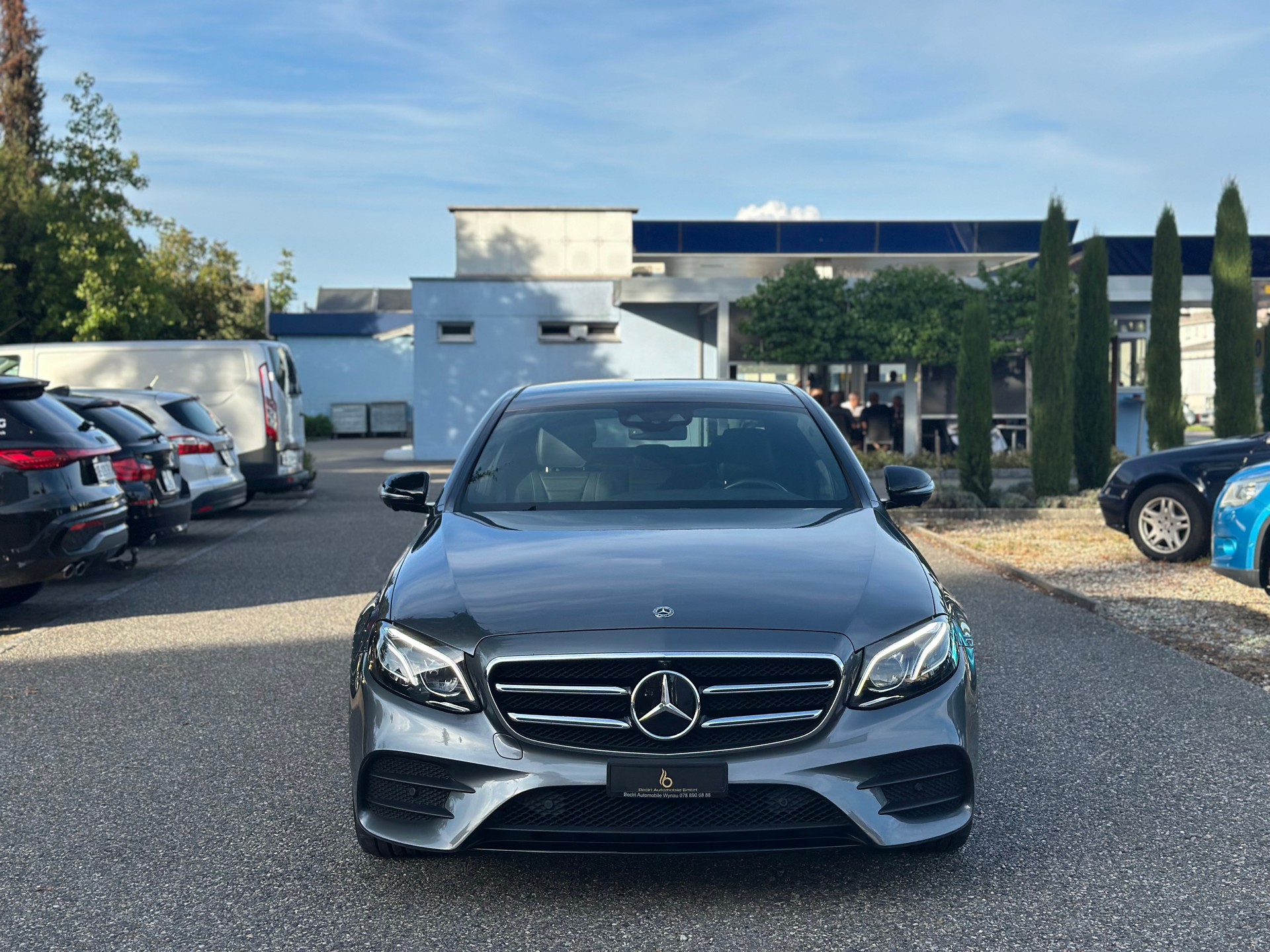 MERCEDES-BENZ E 200 AMG Line 4Matic 9G-Tronic-image-1